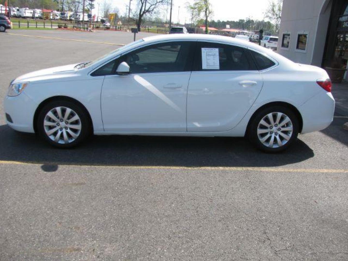 2015 White Buick Verano Base (1G4PP5SK7F4) with an 2.4L L4 DOHC 16V FFV engine, 6-Speed Automatic transmission, located at 2443 Albert Pike, Hot Springs, AR, 71913, (501) 623-6255, 34.492222, -93.109993 - ALL LISTED FEATURES MAY NOT BE AVAILABLE!!!! - Photo#4