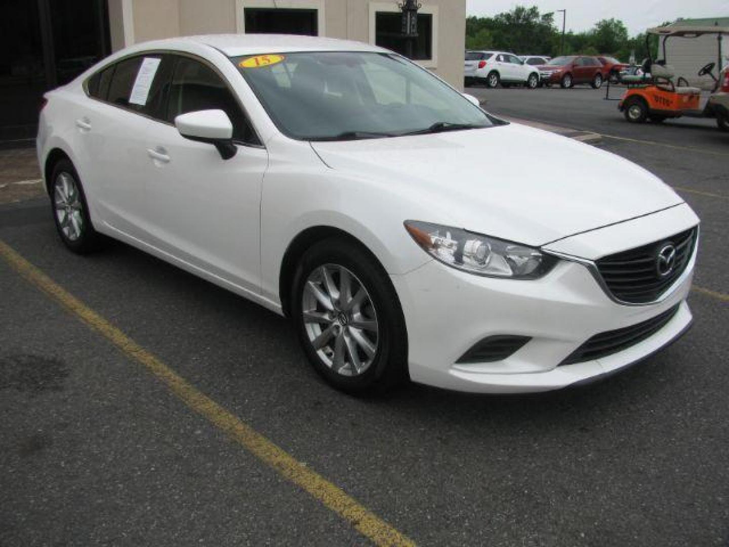 2015 White Mazda Mazda6 i Sport AT (JM1GJ1U59F1) with an 2.5L L4 DOHC 16V engine, 6-Speed Automatic transmission, located at 2443 Albert Pike, Hot Springs, AR, 71913, (501) 623-6255, 34.492222, -93.109993 - Photo#5