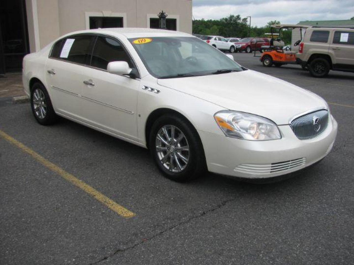 2009 White Buick Lucerne SEDAN 4-DR (1G4HD57M49U) with an 3.9L V6 OHV 12V engine, 4-Speed Automatic transmission, located at 2443 Albert Pike, Hot Springs, AR, 71913, (501) 623-6255, 34.492222, -93.109993 - ALL LISTED FEATURES MAY NOT BE AVAILABLE!!!! - Photo#5