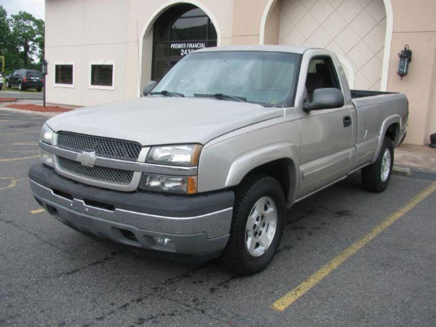 2005 Pewter Chevrolet Silverado 1500 LS Long Bed 4WD (1GCEK14T55Z) with an 5.3L V8 OHV 16V engine, located at 2443 Albert Pike, Hot Springs, AR, 71913, (501) 623-6255, 34.492222, -93.109993 - Photo#0