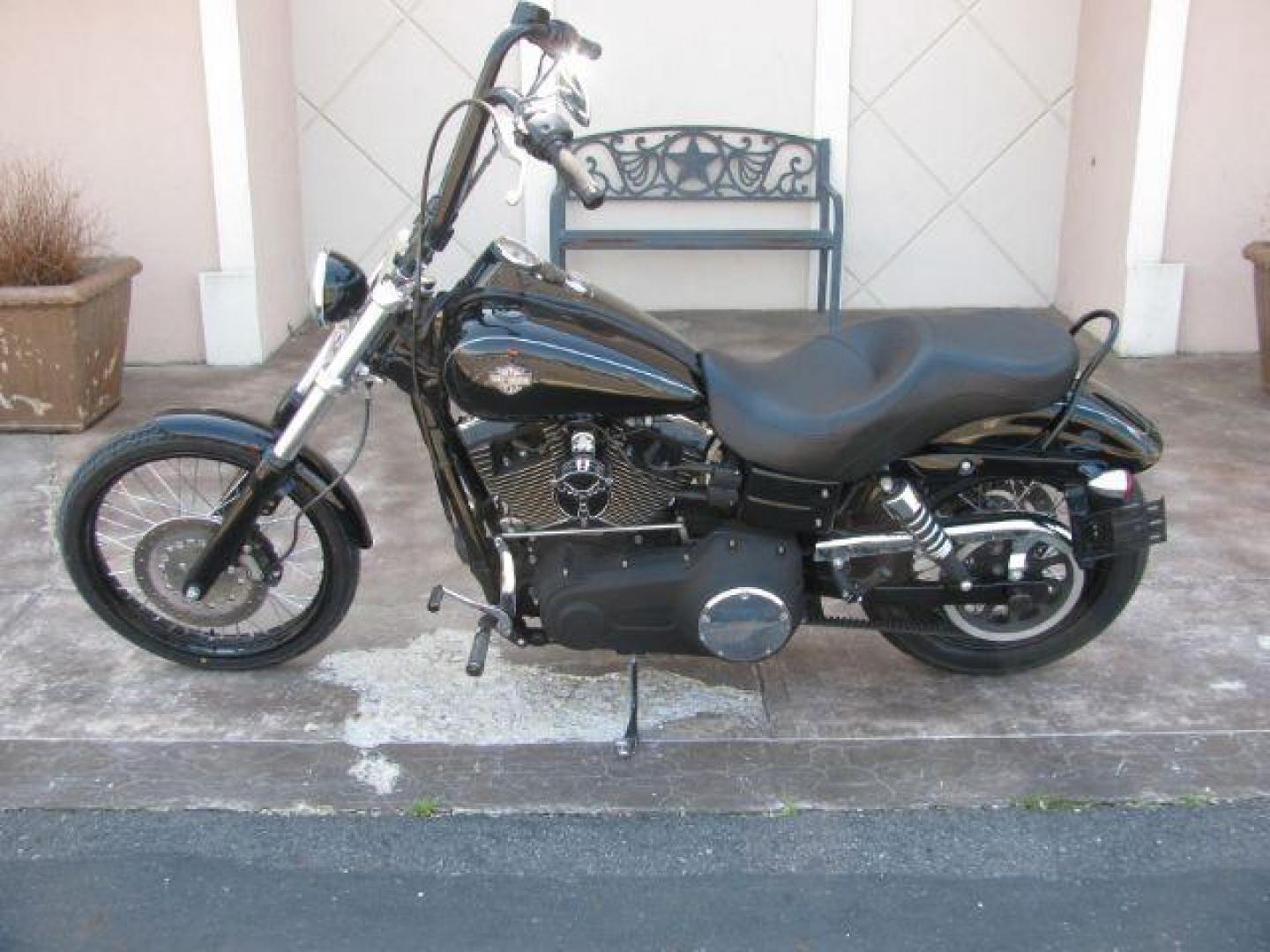 2010 Black Harley-Davidson FXDWG Wide Glide - (1HD1GP414AC) with an 1584CC engine, located at 2443 Albert Pike, Hot Springs, AR, 71913, (501) 623-6255, 34.492222, -93.109993 - ALL LISTED FEATURES MAY NOT BE AVAILABLE!!!! - Photo#6