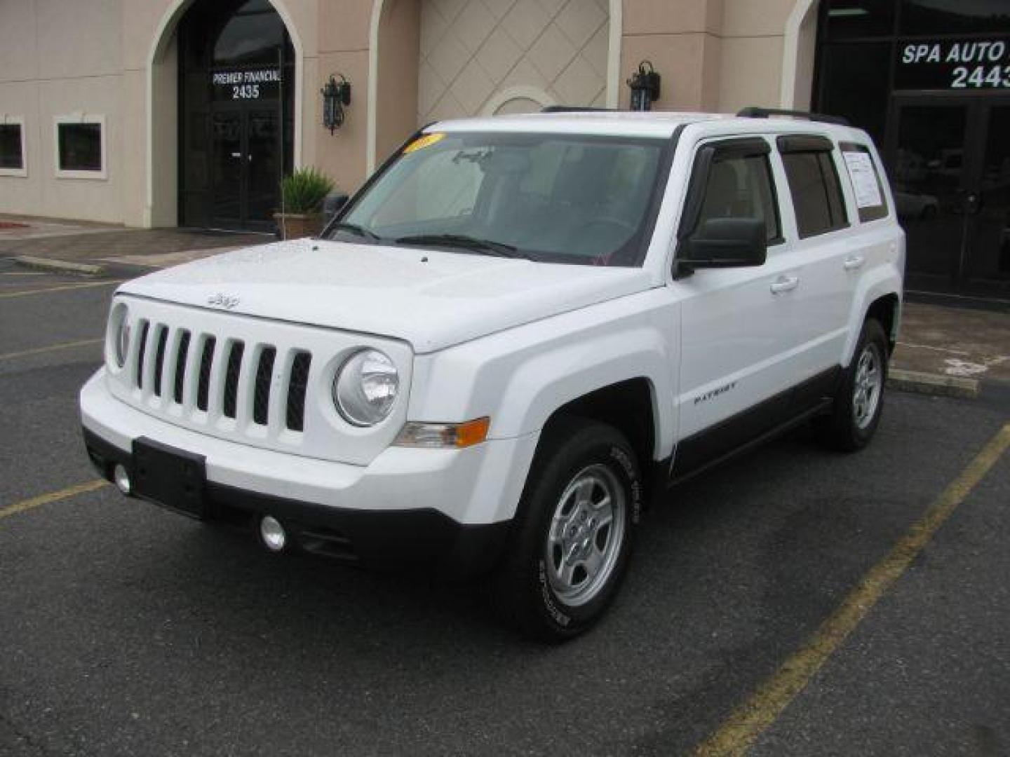 2016 White Jeep Patriot Sport 4WD (1C4NJRBB8GD) with an 2.4L L4 DOHC 16V engine, located at 2443 Albert Pike, Hot Springs, AR, 71913, (501) 623-6255, 34.492222, -93.109993 - Photo#0