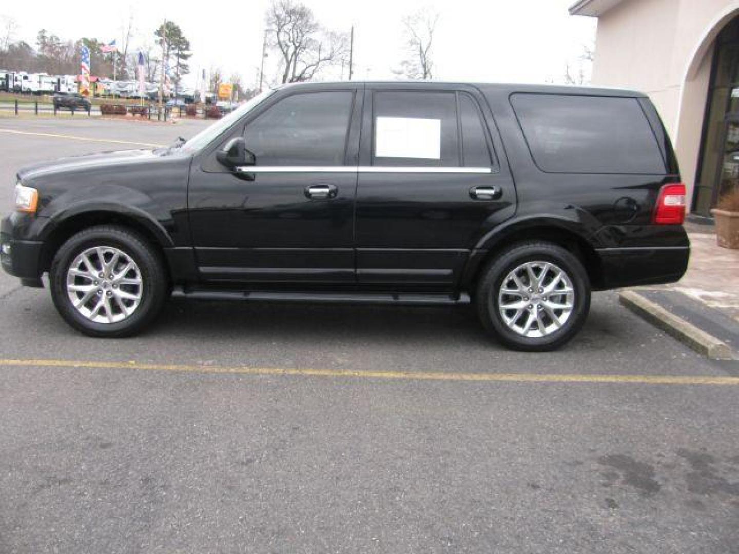 2016 Black Ford Expedition Limited 2WD (1FMJU1KT9GE) with an 3.5L V6 DOHC 24V FFV engine, 6-Speed Automatic transmission, located at 2443 Albert Pike, Hot Springs, AR, 71913, (501) 623-6255, 34.492222, -93.109993 - Photo#1