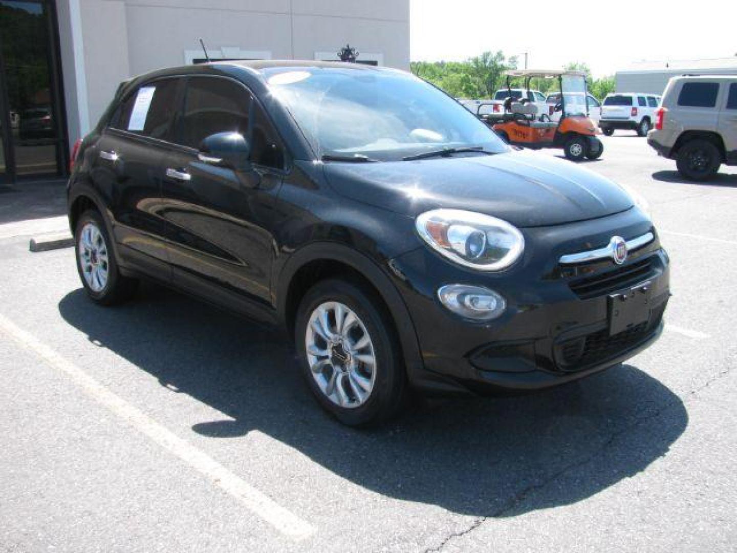 2016 Black Fiat 500x Easy AWD (ZFBCFYBT9GP) with an 2.4L L4 engine, 9-Speed Automatic transmission, located at 2443 Albert Pike, Hot Springs, AR, 71913, (501) 623-6255, 34.492222, -93.109993 - Photo#5