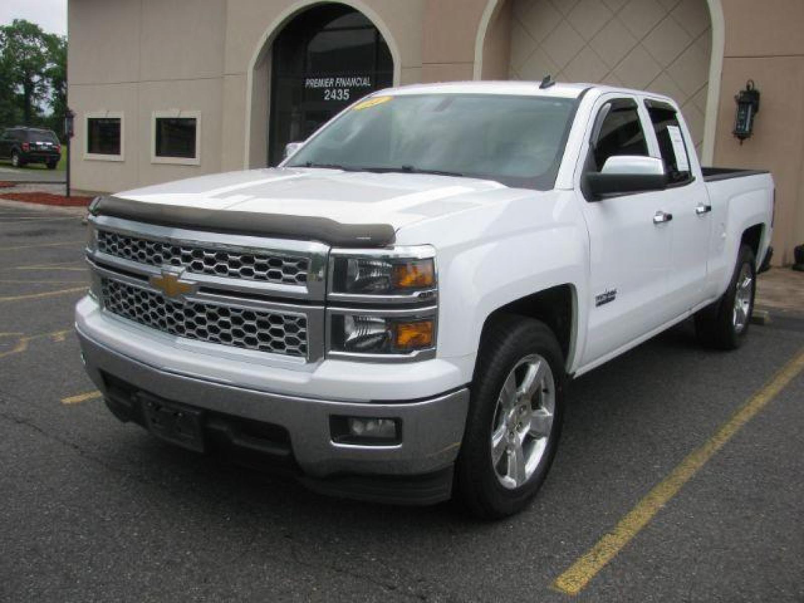 2014 White Chevrolet Silverado 1500 1LT Double Cab 2WD (1GCRCREH5EZ) with an 4.3L V6 OHV 12V engine, 6-Speed Automatic transmission, located at 2443 Albert Pike, Hot Springs, AR, 71913, (501) 623-6255, 34.492222, -93.109993 - Photo #0