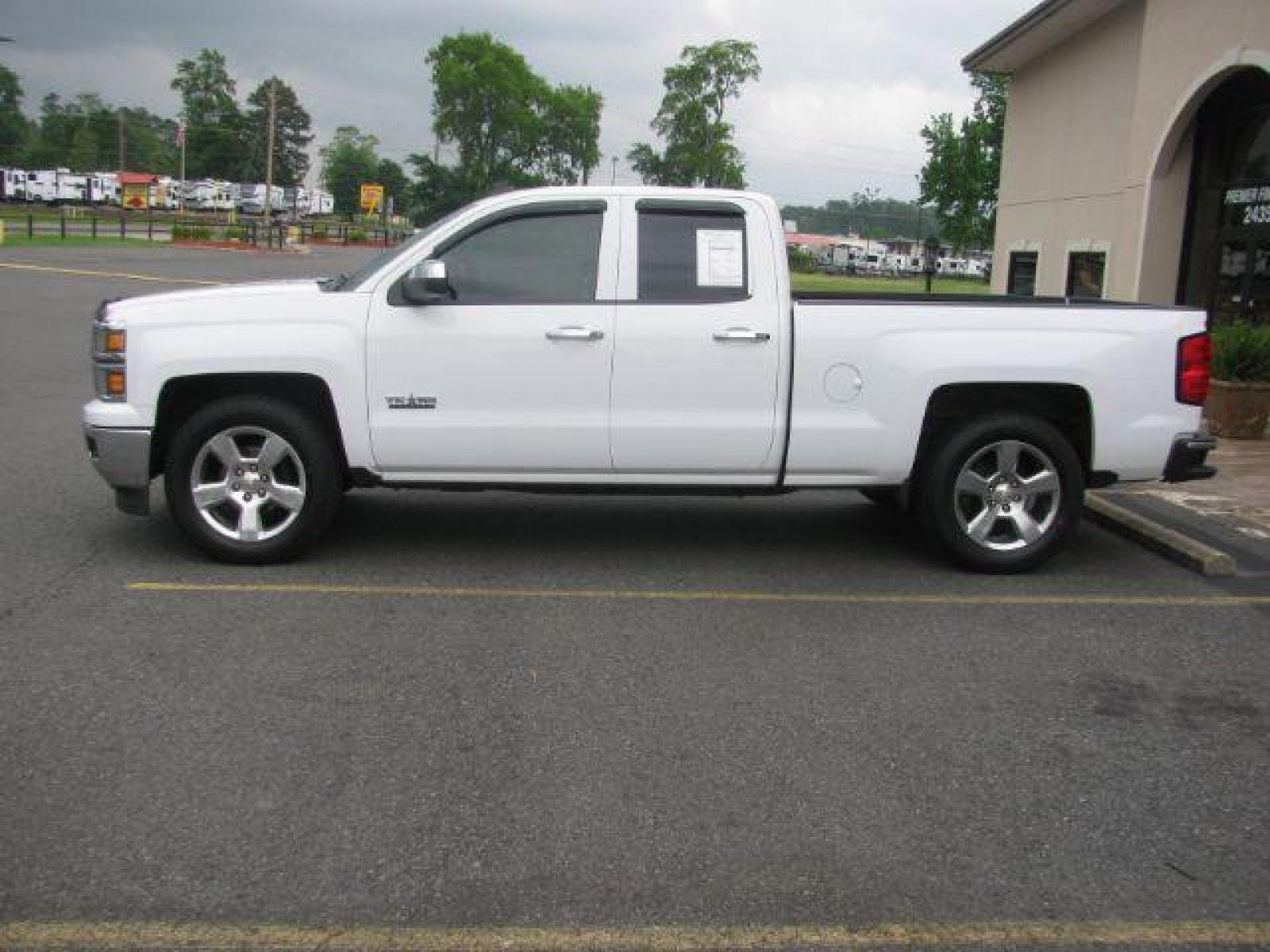 2014 White Chevrolet Silverado 1500 1LT Double Cab 2WD (1GCRCREH5EZ) with an 4.3L V6 OHV 12V engine, 6-Speed Automatic transmission, located at 2443 Albert Pike, Hot Springs, AR, 71913, (501) 623-6255, 34.492222, -93.109993 - Photo #1
