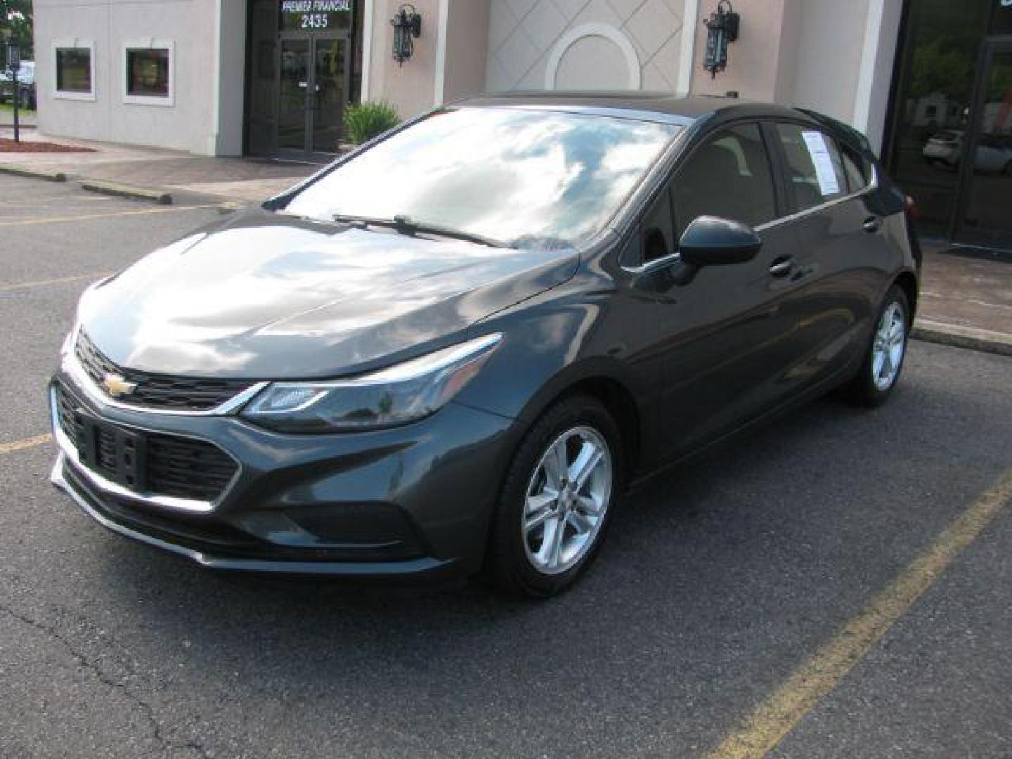 2017 Gray Chevrolet Cruze LT Auto Hatchback (3G1BE6SM0HS) with an 1.4L L4 DOHC 16V TURBO engine, 6-Speed Automatic transmission, located at 2443 Albert Pike, Hot Springs, AR, 71913, (501) 623-6255, 34.492222, -93.109993 - Photo#5