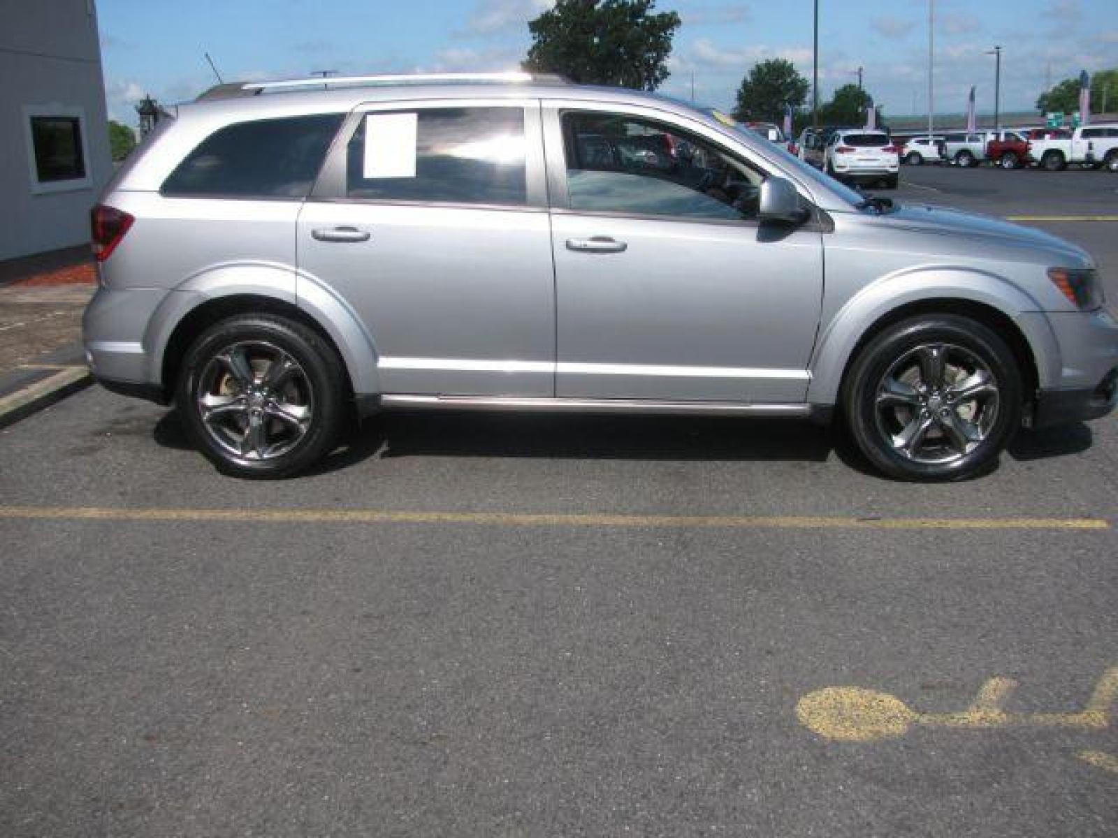 2015 Gray Dodge Journey Crossroad FWD (3C4PDCGB6FT) with an 2.4L L4 DOHC 16V engine, 4-Speed Automatic transmission, located at 2443 Albert Pike, Hot Springs, AR, 71913, (501) 623-6255, 34.492222, -93.109993 - Photo #1