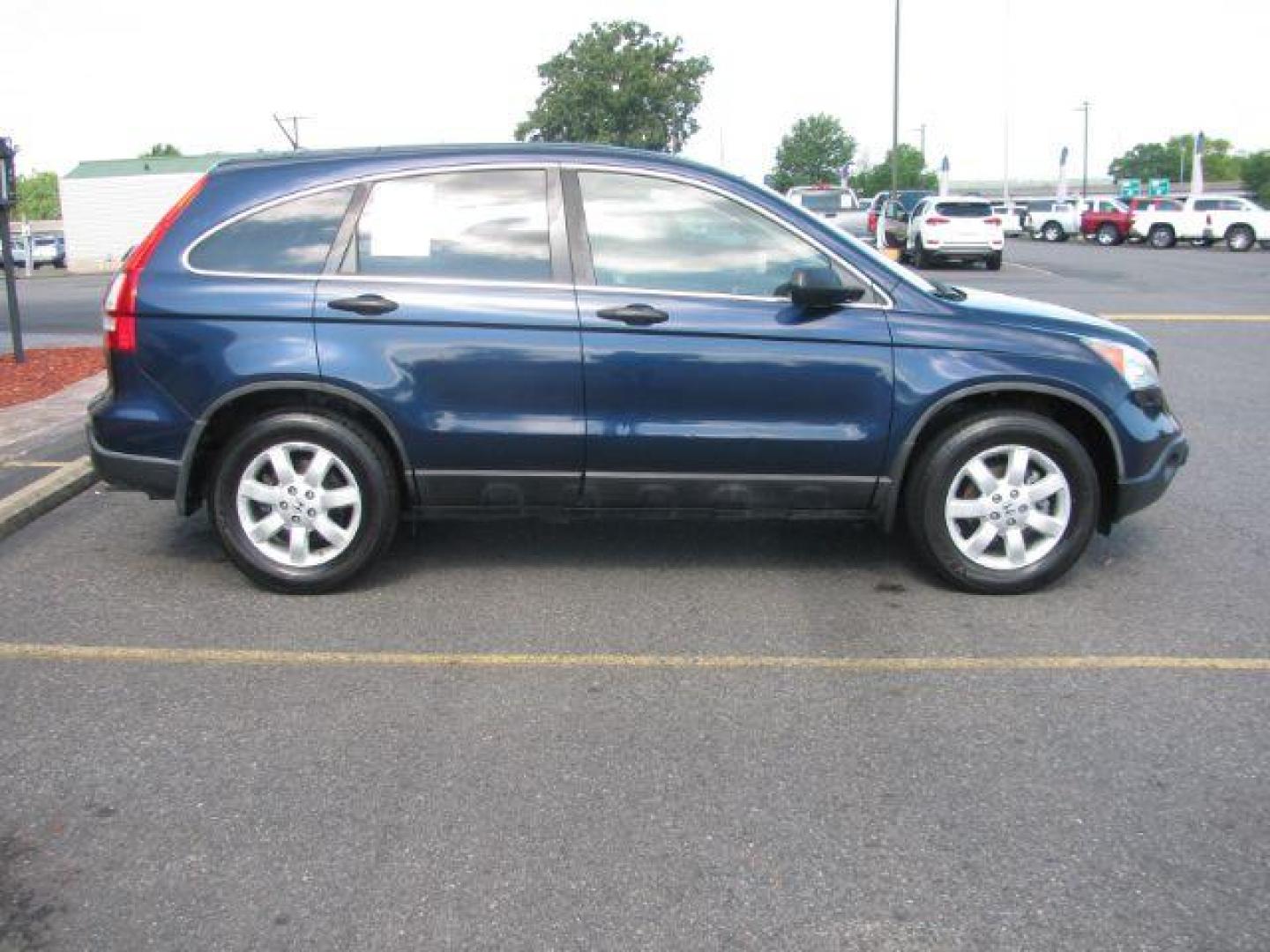 2009 Blue Honda CR-V EX 2WD 5-Speed AT (5J6RE385X9L) with an 2.4L L4 DOHC 16V engine, 5-Speed Automatic transmission, located at 2443 Albert Pike, Hot Springs, AR, 71913, (501) 623-6255, 34.492222, -93.109993 - Photo#1