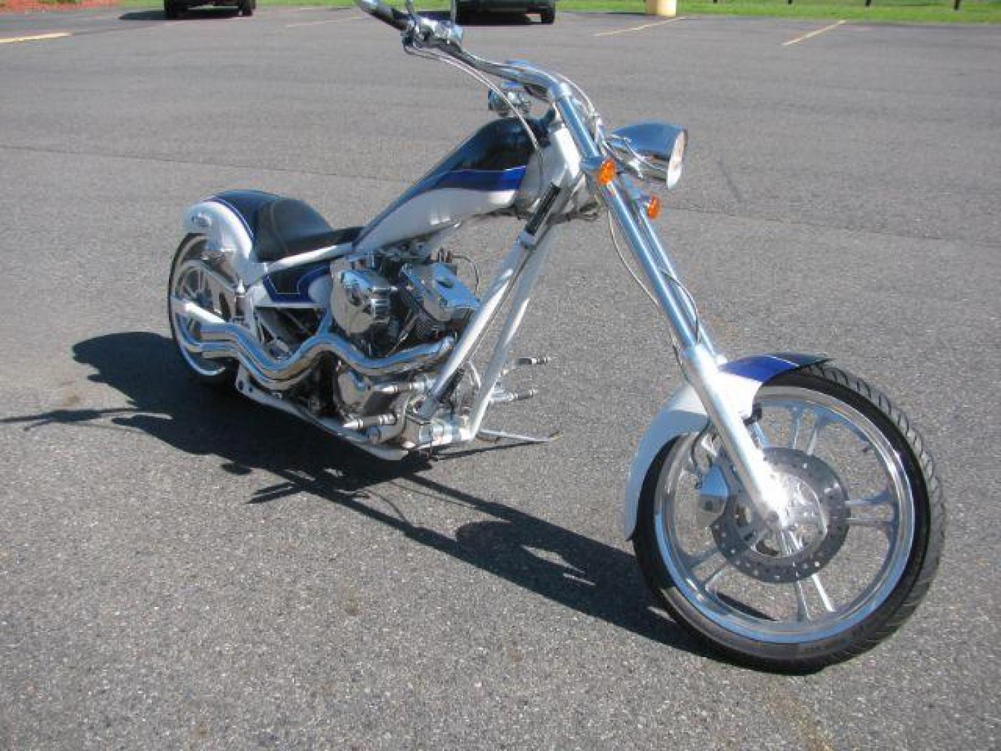 2005 White American Ironhorse Texas Chopper - (5L5TX144151) , 6 speed manual transmission, located at 2443 Albert Pike, Hot Springs, AR, 71913, (501) 623-6255, 34.492222, -93.109993 - Photo#0