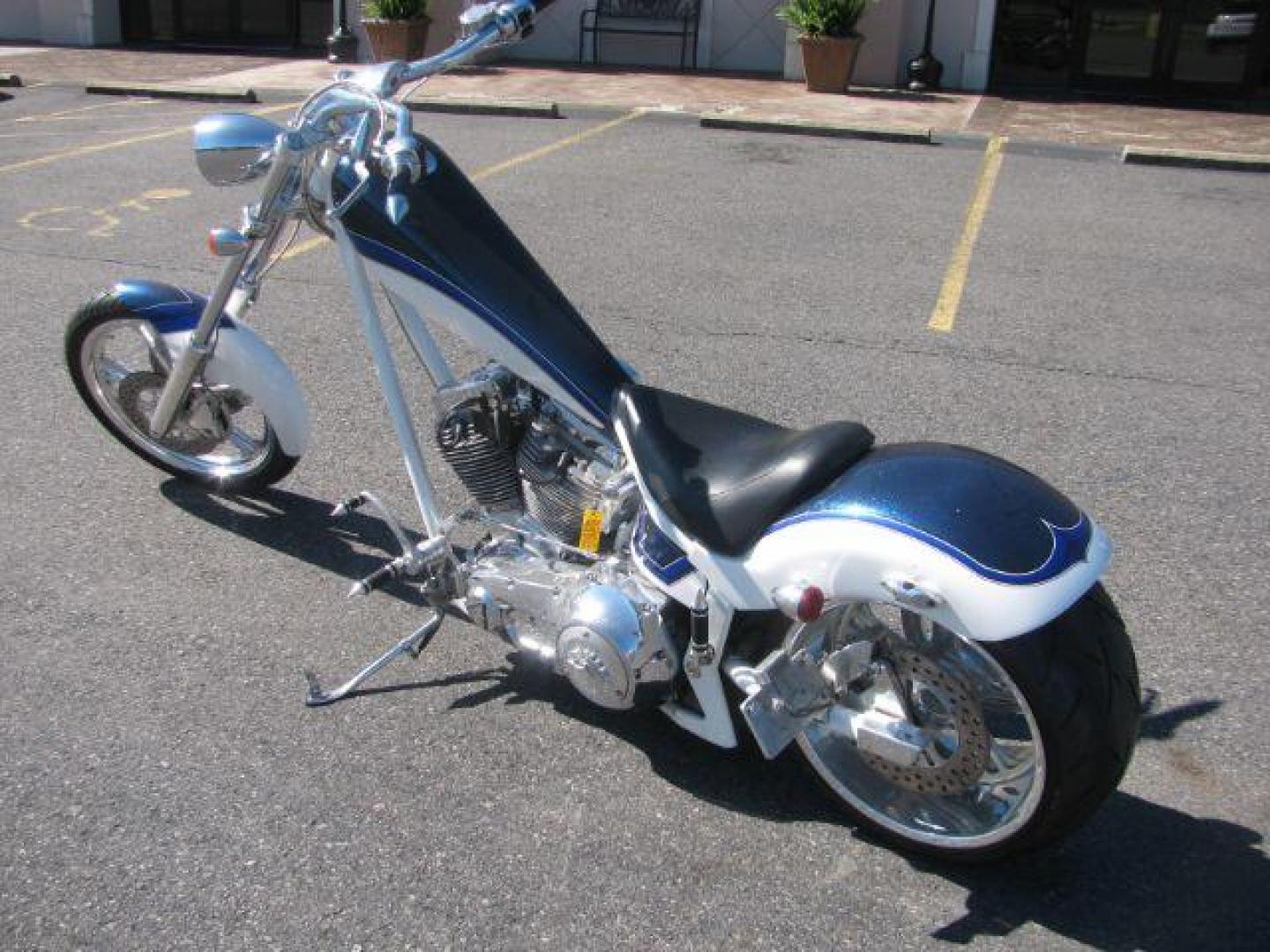 2005 White American Ironhorse Texas Chopper - (5L5TX144151) , 6 speed manual transmission, located at 2443 Albert Pike, Hot Springs, AR, 71913, (501) 623-6255, 34.492222, -93.109993 - Photo#5