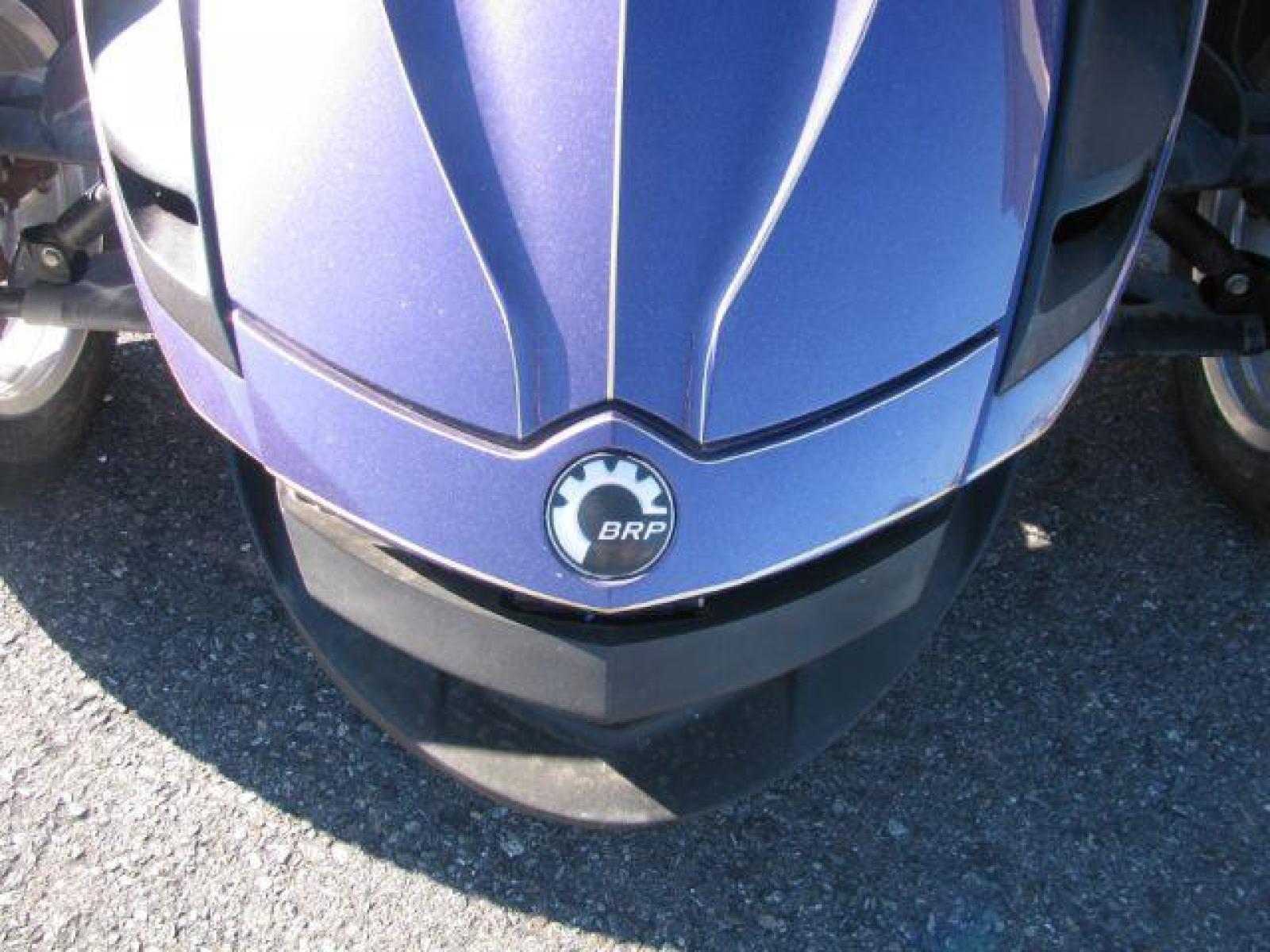 2010 Purple Can-Am Spyder RSS - (2BXJAMC13AV) , located at 2443 Albert Pike, Hot Springs, AR, 71913, (501) 623-6255, 34.492222, -93.109993 - Photo #5