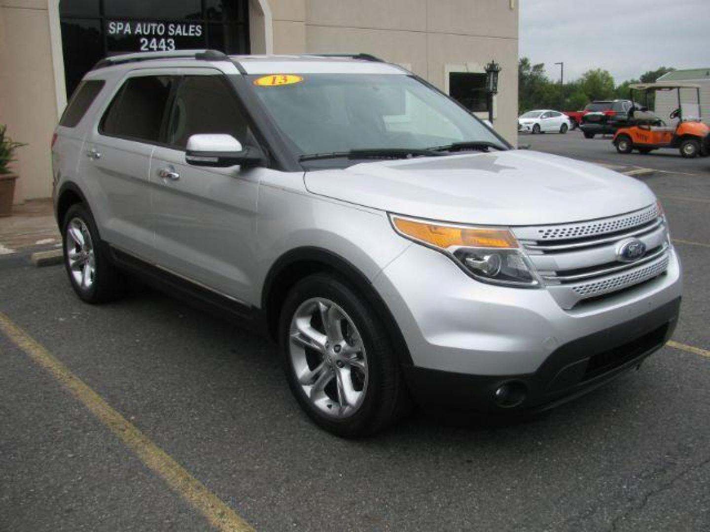 2013 Silver Ford Explorer Limited FWD (1FM5K7F88DG) with an 3.5L V6 DOHC 24V engine, 6-Speed Automatic transmission, located at 2443 Albert Pike, Hot Springs, AR, 71913, (501) 623-6255, 34.492222, -93.109993 - Photo#5