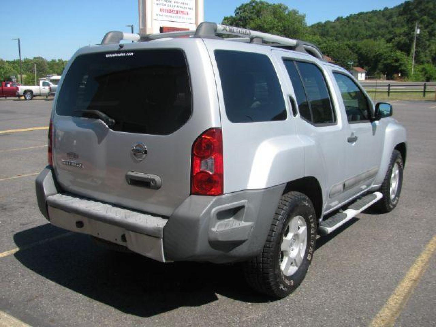 2015 Silver Nissan Xterra S 5AT 2WD (5N1AN0NU9FN) with an 4.0L V6 DOHC 24V engine, 5-Speed Automatic transmission, located at 2443 Albert Pike, Hot Springs, AR, 71913, (501) 623-6255, 34.492222, -93.109993 - Photo#2