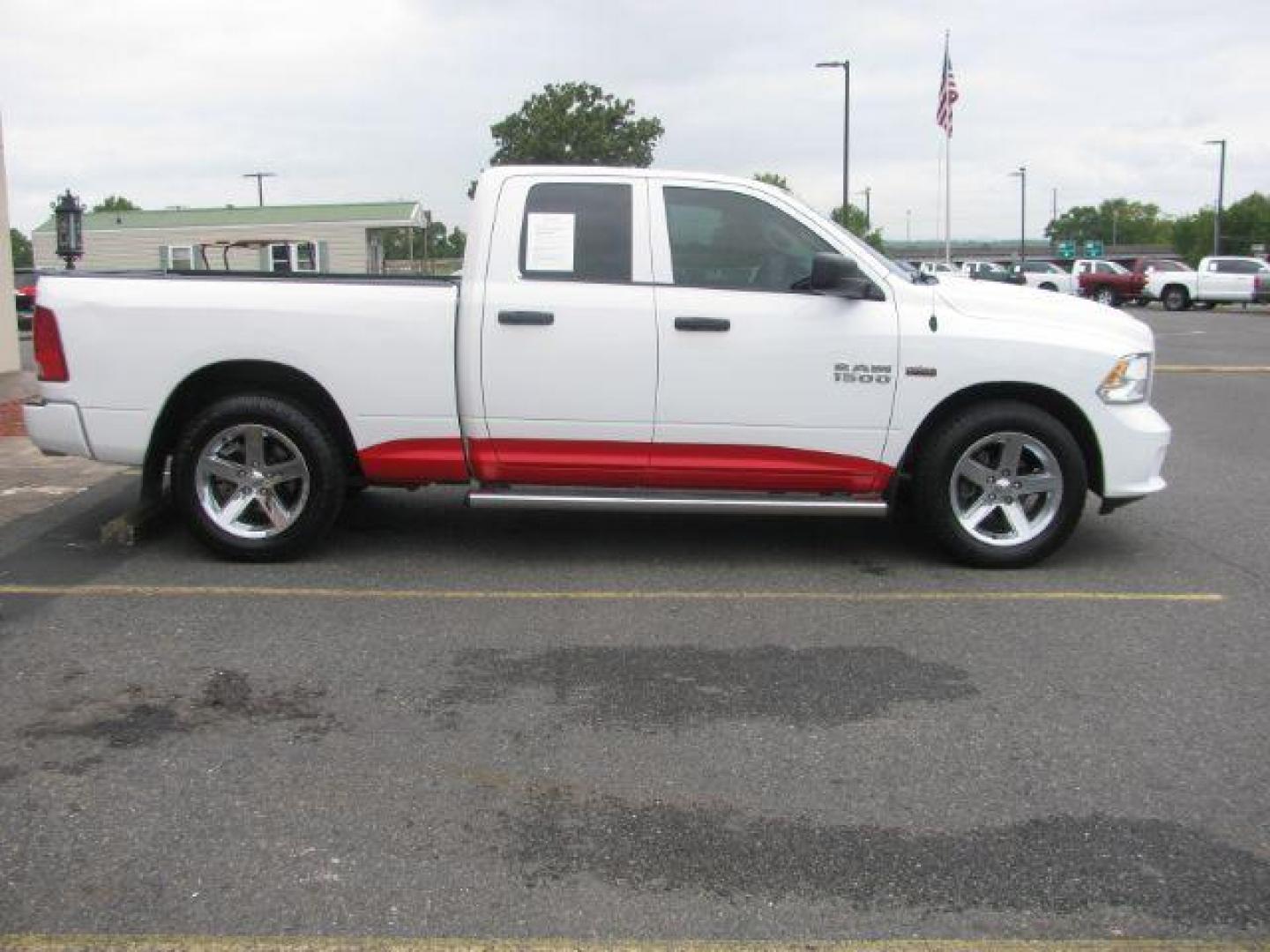 2017 White RAM 1500 Tradesman Quad Cab 2WD (1C6RR6FT1HS) with an 5.7L V8 OHV 16V engine, 8-Speed Automatic transmission, located at 2443 Albert Pike, Hot Springs, AR, 71913, (501) 623-6255, 34.492222, -93.109993 - Photo#5