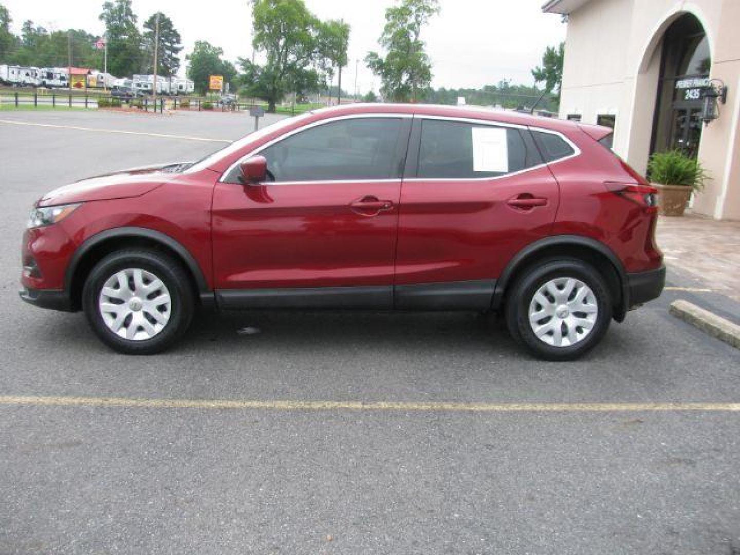 2020 Maroon Nissan Rogue Sport S (JN1BJ1CV8LW) with an 2.0L L4 DOHC 16V engine, Continuously Variable Transmission transmission, located at 2443 Albert Pike, Hot Springs, AR, 71913, (501) 623-6255, 34.492222, -93.109993 - Photo#1