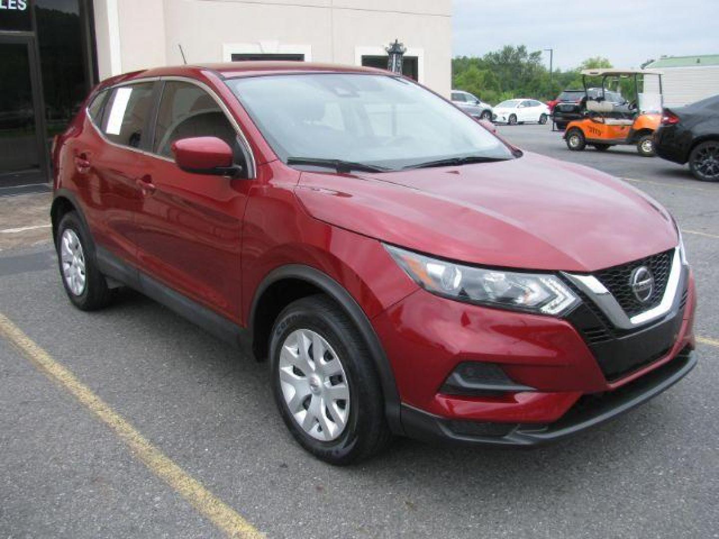 2020 Maroon Nissan Rogue Sport S (JN1BJ1CV8LW) with an 2.0L L4 DOHC 16V engine, Continuously Variable Transmission transmission, located at 2443 Albert Pike, Hot Springs, AR, 71913, (501) 623-6255, 34.492222, -93.109993 - Photo#5