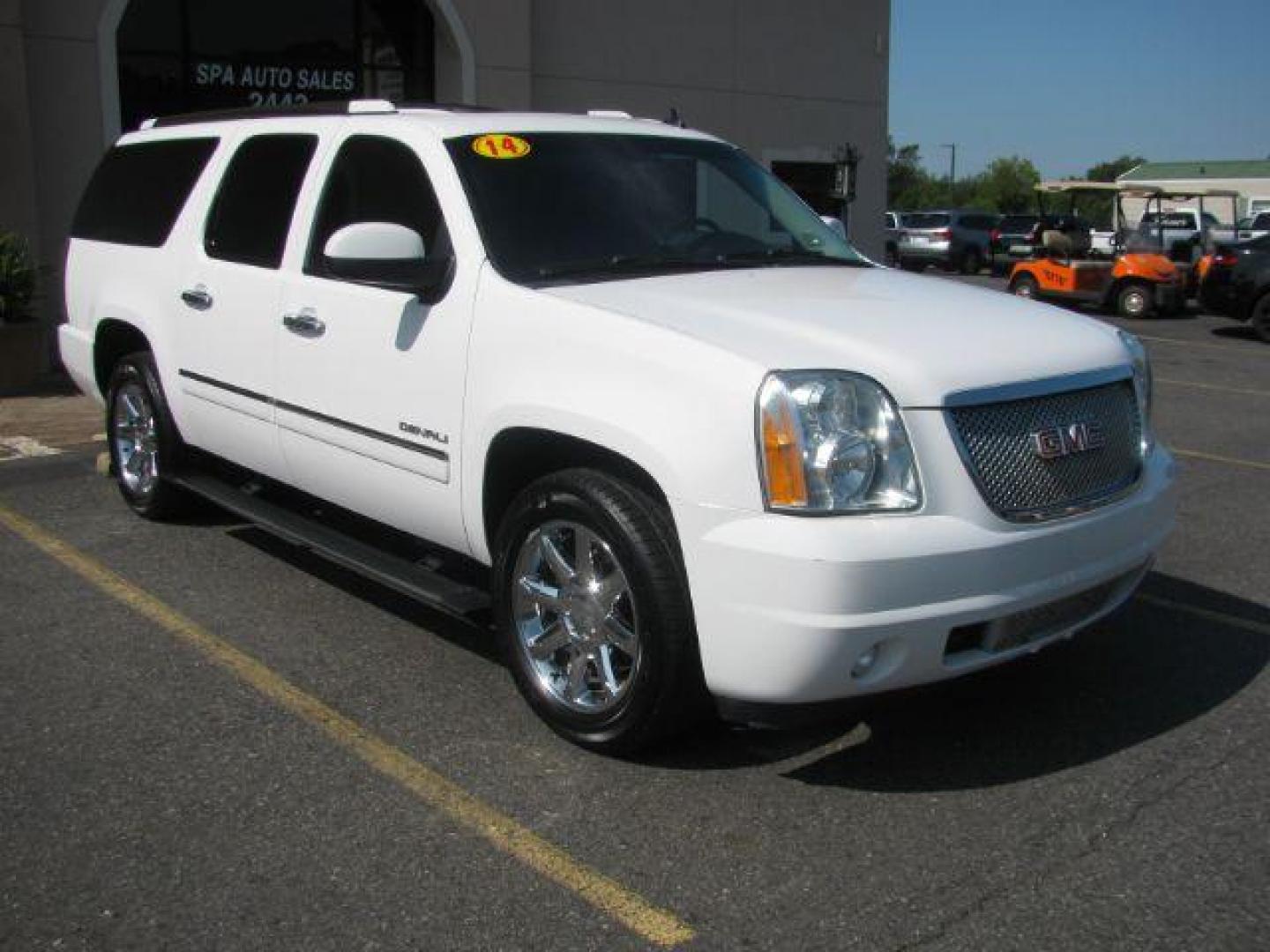 2014 White GMC Yukon Denali XL 2WD (1GKS1MEF6ER) with an 6.2L V8 OHV 16V engine, 6-Speed Automatic transmission, located at 2443 Albert Pike, Hot Springs, AR, 71913, (501) 623-6255, 34.492222, -93.109993 - Photo#0