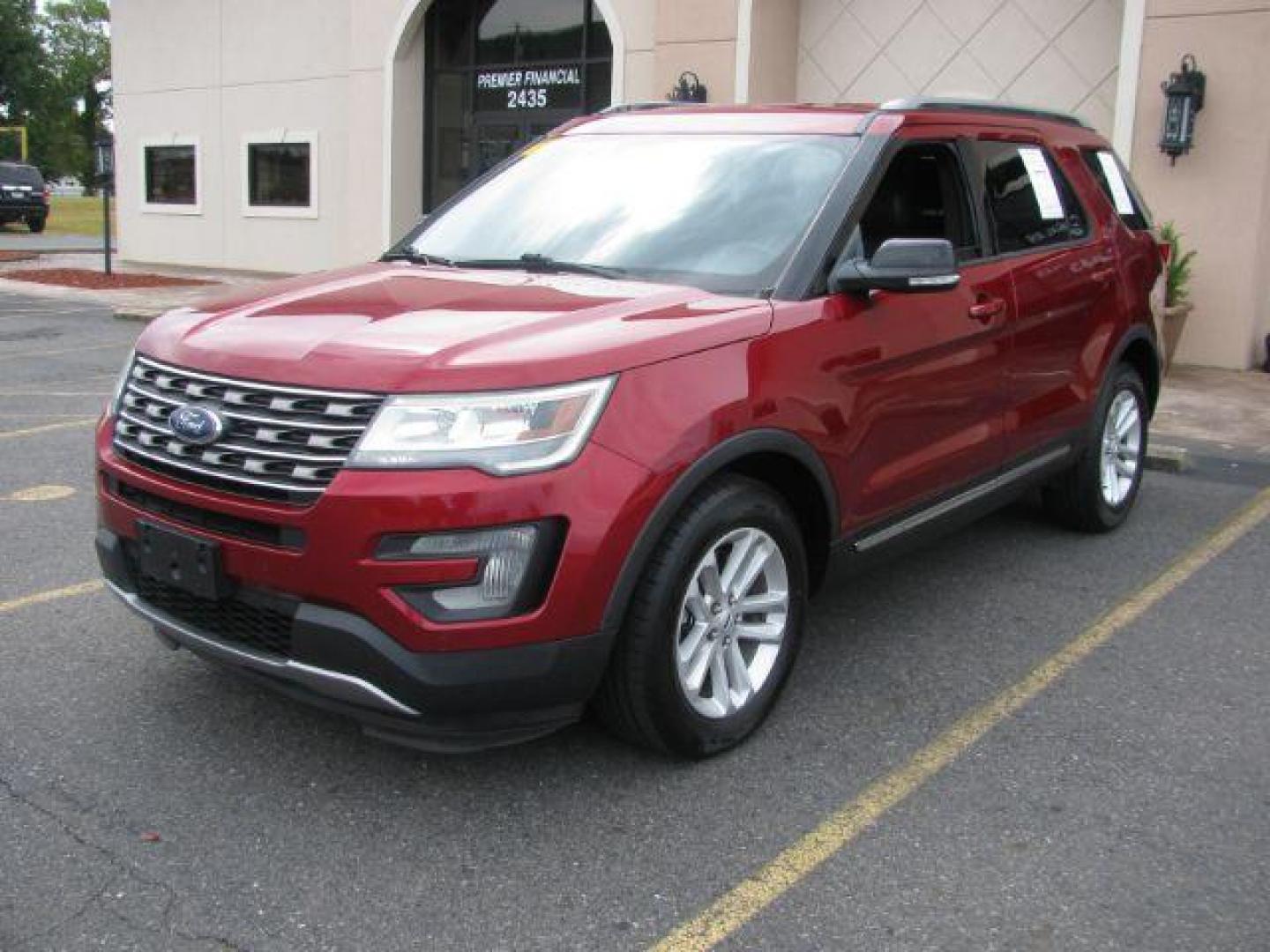 2017 Maroon Ford Explorer XLT FWD (1FM5K7DHXHG) with an 2.3L L4 DOHC 16V engine, 6-Speed Automatic transmission, located at 2443 Albert Pike, Hot Springs, AR, 71913, (501) 623-6255, 34.492222, -93.109993 - Photo#0