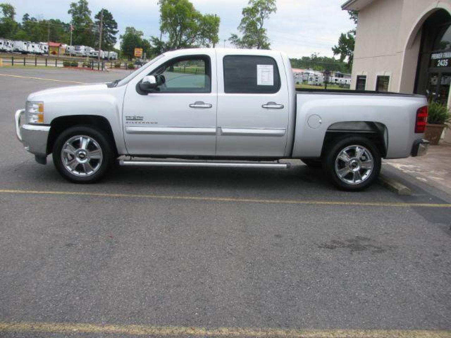 2012 Silver Chevrolet Silverado 1500 LT Crew Cab 2WD (3GCPCSE02CG) with an 5.3L V8 OHV 16V FFV engine, 6-Speed Automatic transmission, located at 2443 Albert Pike, Hot Springs, AR, 71913, (501) 623-6255, 34.492222, -93.109993 - Photo#1