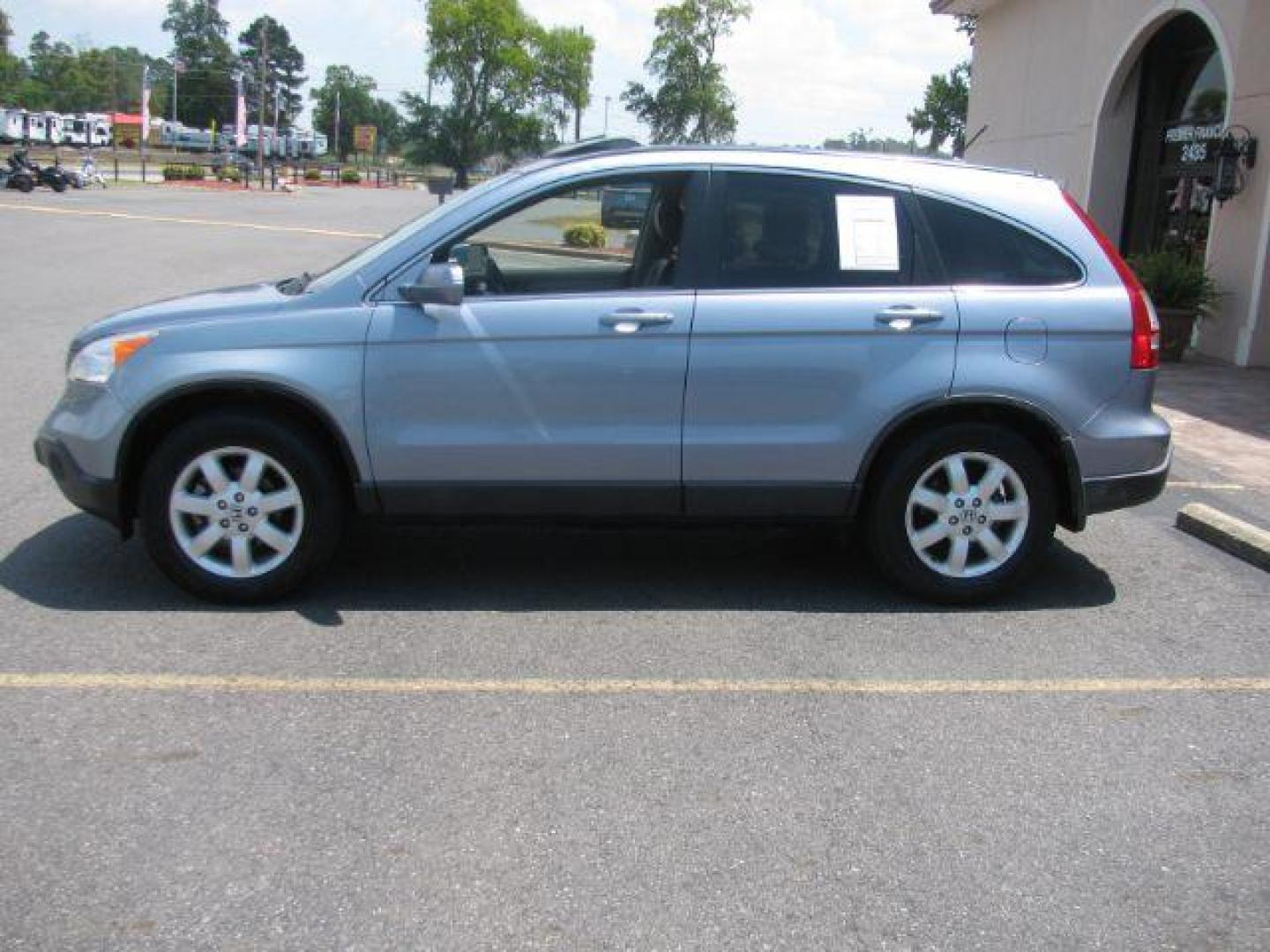 2008 Blue Honda CR-V EX-L 2WD AT (JHLRE38718C) with an 2.4L L4 DOHC 16V engine, 5-Speed Automatic transmission, located at 2443 Albert Pike, Hot Springs, AR, 71913, (501) 623-6255, 34.492222, -93.109993 - Photo#1