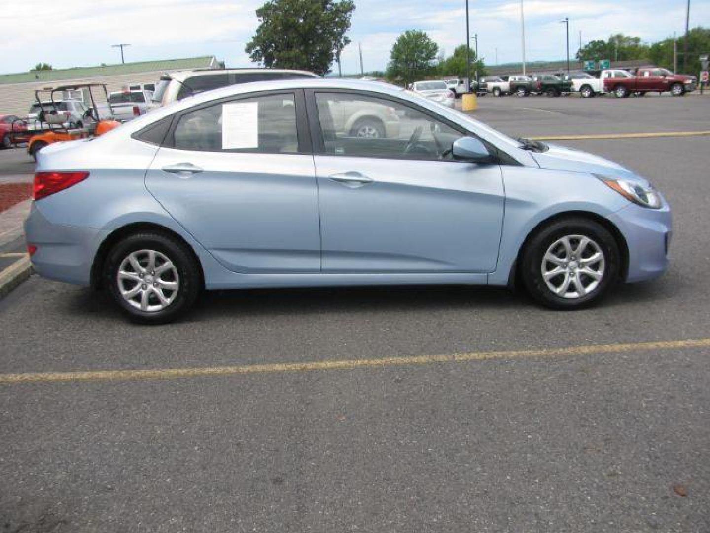 2013 Blue Hyundai Accent GLS 4-Door (KMHCT4AE9DU) with an 1.6L L4 DOHC 16V engine, located at 2443 Albert Pike, Hot Springs, AR, 71913, (501) 623-6255, 34.492222, -93.109993 - Photo#4