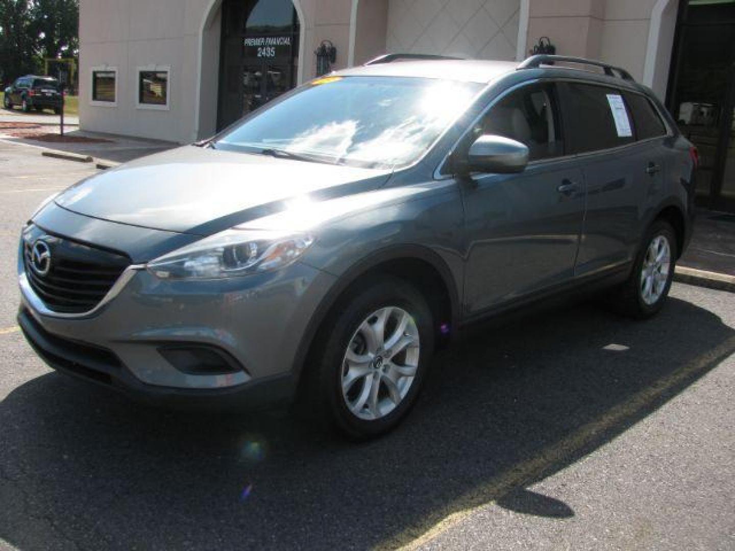 2013 Gray Mazda CX-9 Touring (JM3TB2CA2D0) with an 3.7L V6 DOHC 24V engine, 6-Speed Automatic transmission, located at 2443 Albert Pike, Hot Springs, AR, 71913, (501) 623-6255, 34.492222, -93.109993 - Photo#5