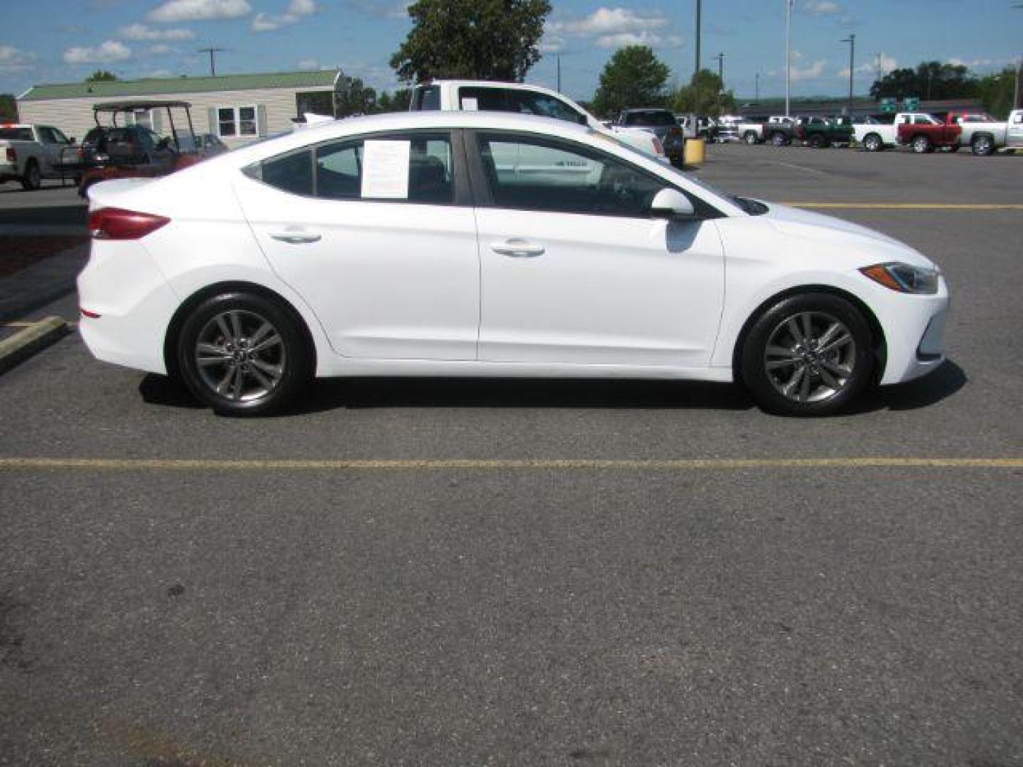 2018 White Hyundai Elantra Limited (5NPD84LF0JH) with an 1.8L L4 DOHC 16V engine, 6-Speed Automatic transmission, located at 2443 Albert Pike, Hot Springs, AR, 71913, (501) 623-6255, 34.492222, -93.109993 - Photo#1