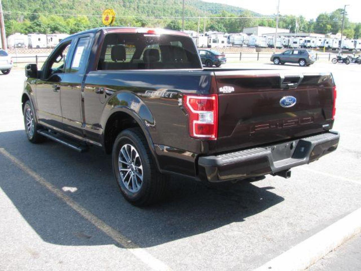 2018 Maroon Ford F-150 XLT SuperCab 6.5-ft. 2WD (1FTEX1CP4JK) with an 2.7L V6 DOHC 24V engine, 6-Speed Automatic transmission, located at 2443 Albert Pike, Hot Springs, AR, 71913, (501) 623-6255, 34.492222, -93.109993 - Photo#4