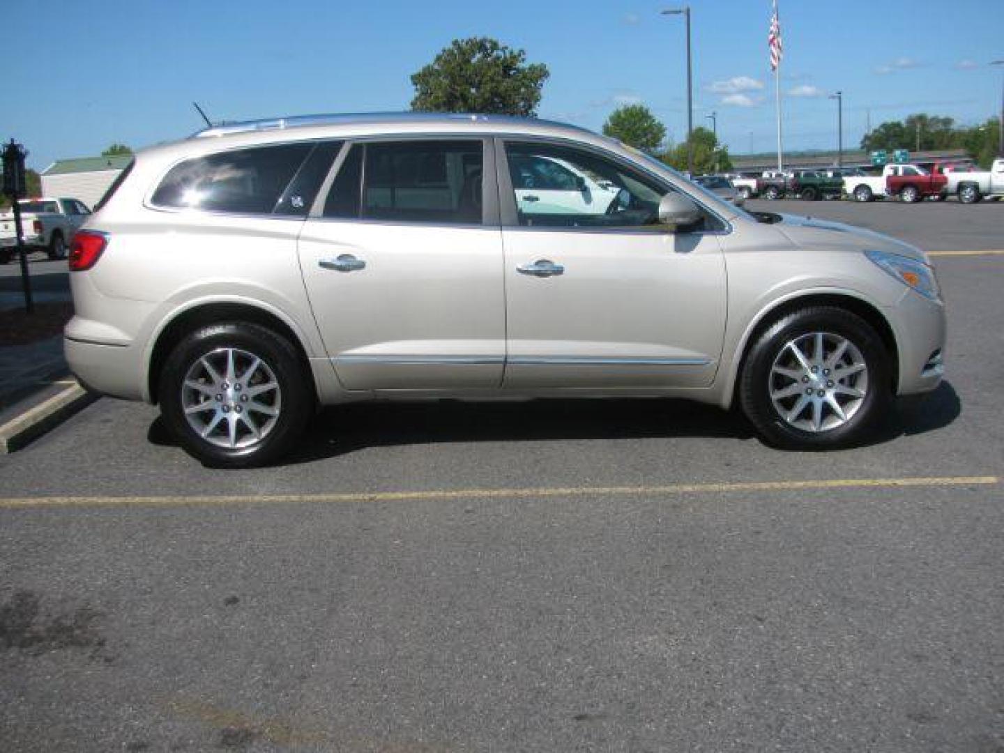 2016 Tan Buick Enclave Leather FWD (5GAKRBKD7GJ) with an 3.6L V6 DOHC 24V engine, 6-Speed Automatic Overdrive transmission, located at 2443 Albert Pike, Hot Springs, AR, 71913, (501) 623-6255, 34.492222, -93.109993 - Photo#1