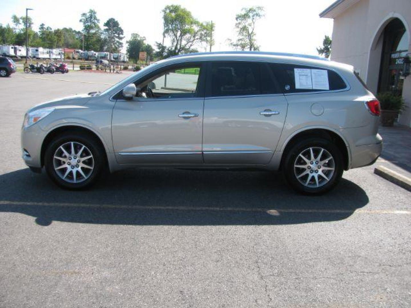 2016 Tan Buick Enclave Leather FWD (5GAKRBKD7GJ) with an 3.6L V6 DOHC 24V engine, 6-Speed Automatic Overdrive transmission, located at 2443 Albert Pike, Hot Springs, AR, 71913, (501) 623-6255, 34.492222, -93.109993 - Photo#4