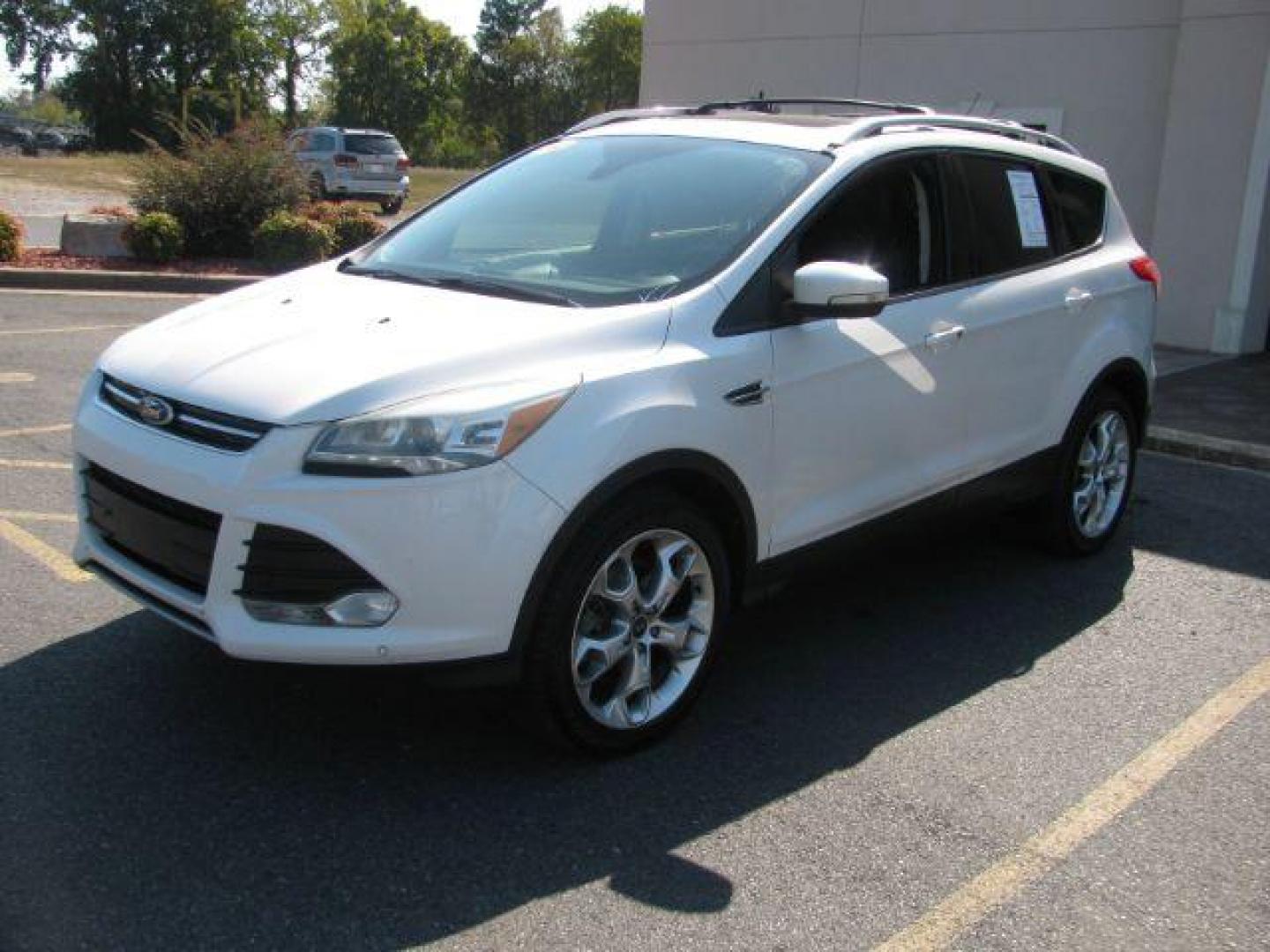 2014 White Ford Escape Titanium FWD (1FMCU0J96EU) with an 2.0L L4 DOHC 16V engine, 6-Speed Automatic transmission, located at 2443 Albert Pike, Hot Springs, AR, 71913, (501) 623-6255, 34.492222, -93.109993 - Photo#5