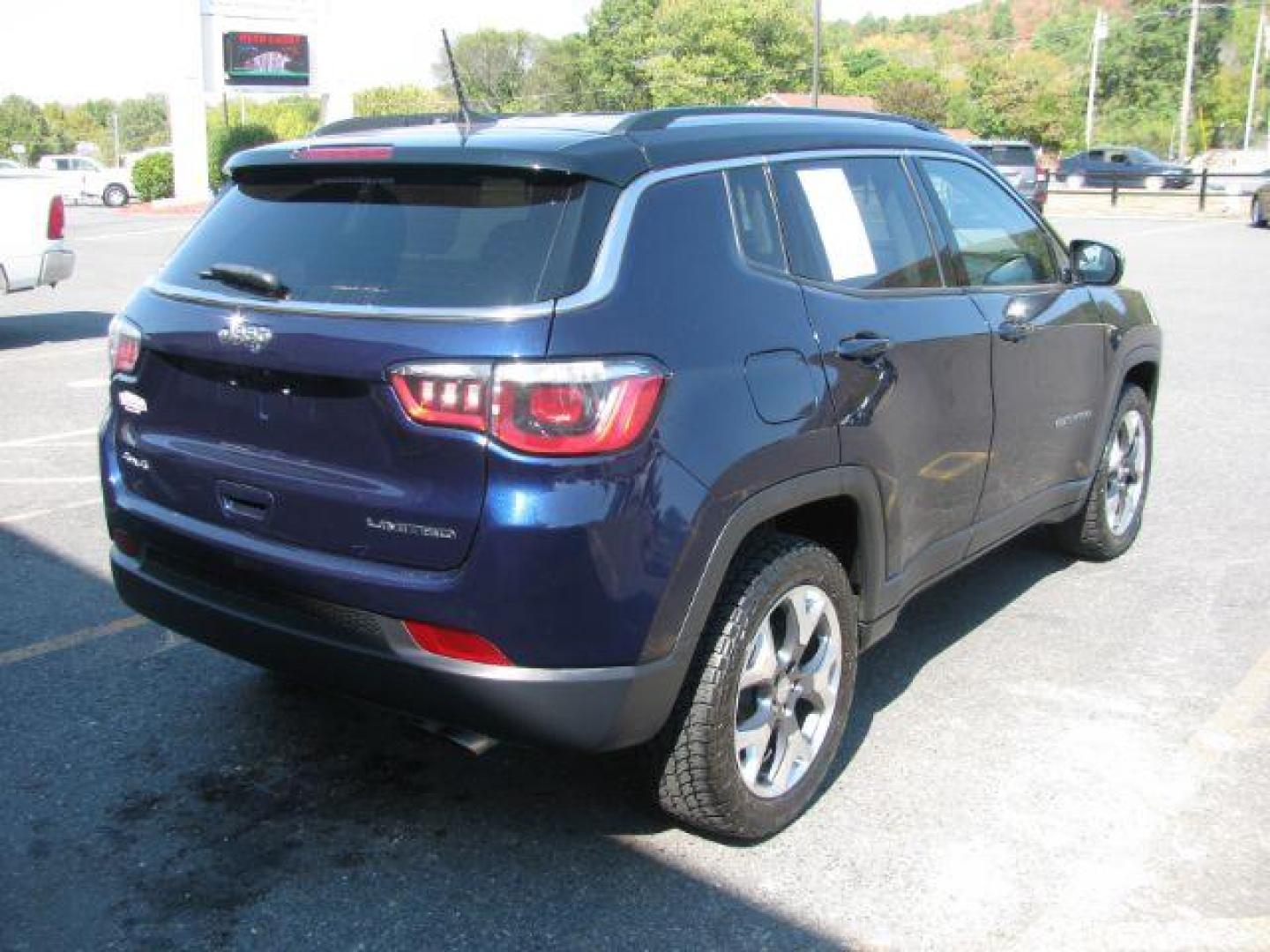 2018 Blue Jeep Compass Limited 4WD (3C4NJDCBXJT) with an 2.4L L4 DOHC 16V engine, Continuously Variable Transmission transmission, located at 2443 Albert Pike, Hot Springs, AR, 71913, (501) 623-6255, 34.492222, -93.109993 - Photo#2