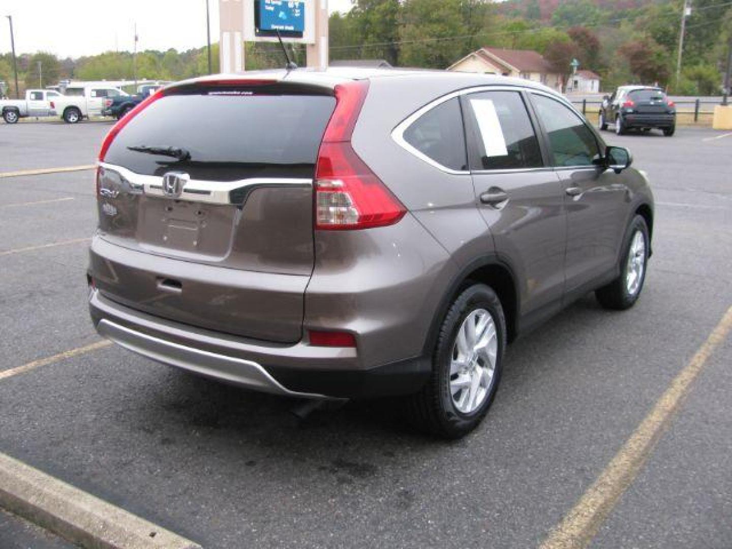 2016 Brown Honda CR-V EX 2WD (3CZRM3H58GG) with an 2.4L L4 DOHC 16V engine, Continuously Variable Transmission transmission, located at 2443 Albert Pike, Hot Springs, AR, 71913, (501) 623-6255, 34.492222, -93.109993 - Photo#3