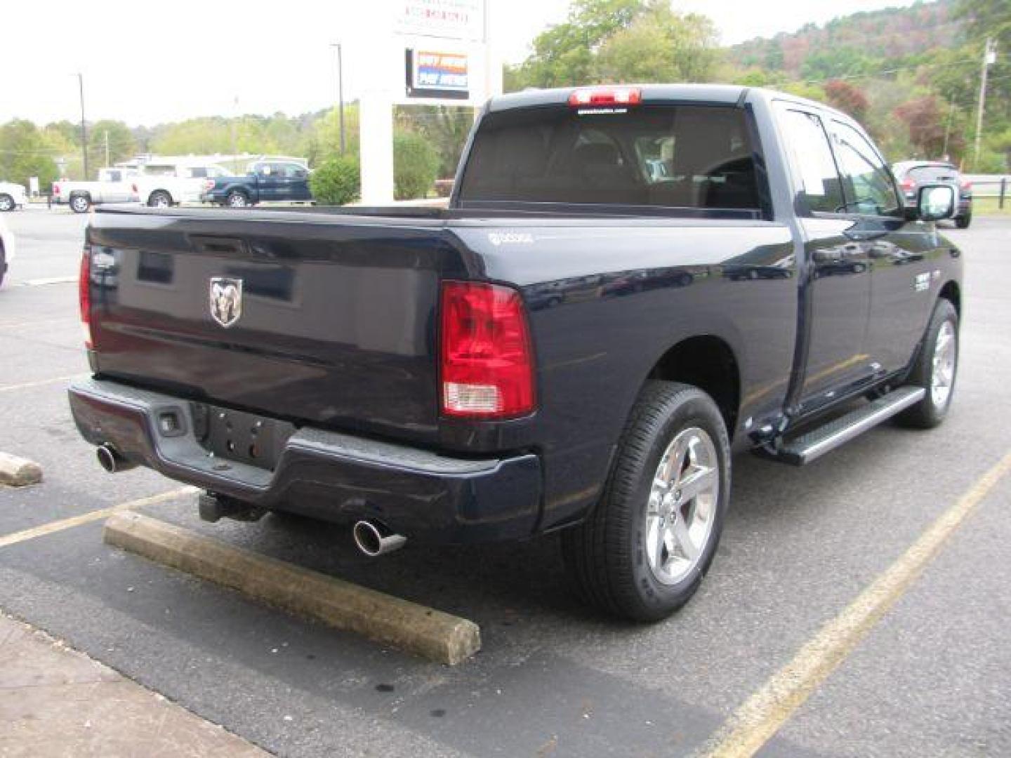 2013 Blue RAM 1500 Tradesman Quad Cab 2WD (1C6RR6FT7DS) with an 5.7L V8 OHV 16V engine, 6-Speed Automatic transmission, located at 2443 Albert Pike, Hot Springs, AR, 71913, (501) 623-6255, 34.492222, -93.109993 - Photo#4