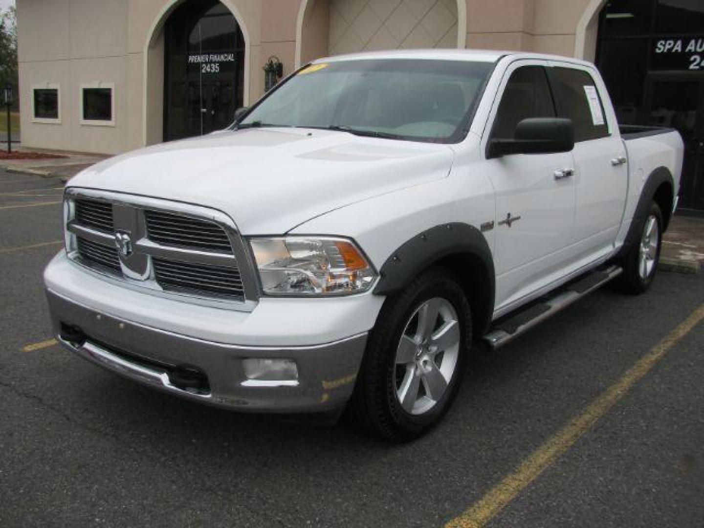 2012 White RAM 1500 SLT Crew Cab 2WD (1C6RD6LT0CS) with an 5.7L V8 OHV 16V engine, 6-Speed Automatic transmission, located at 2443 Albert Pike, Hot Springs, AR, 71913, (501) 623-6255, 34.492222, -93.109993 - Photo#0