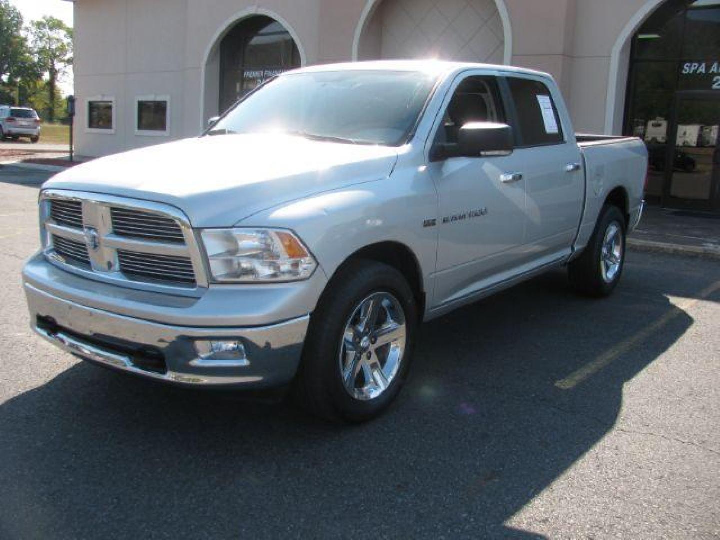 2011 Silver RAM 1500 SLT Crew Cab 2WD (1D7RB1CT7BS) with an 5.7L V8 OHV 16V engine, 5-Speed Automatic transmission, located at 2443 Albert Pike, Hot Springs, AR, 71913, (501) 623-6255, 34.492222, -93.109993 - Photo#6