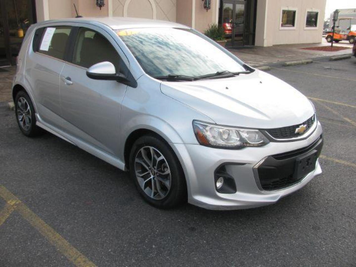 2017 Silver Chevrolet Sonic LT Auto 5-Door (1G1JD6SH4H4) with an 1.8L L4 DOHC 24V engine, 6-Speed Automatic transmission, located at 2443 Albert Pike, Hot Springs, AR, 71913, (501) 623-6255, 34.492222, -93.109993 - Photo#5