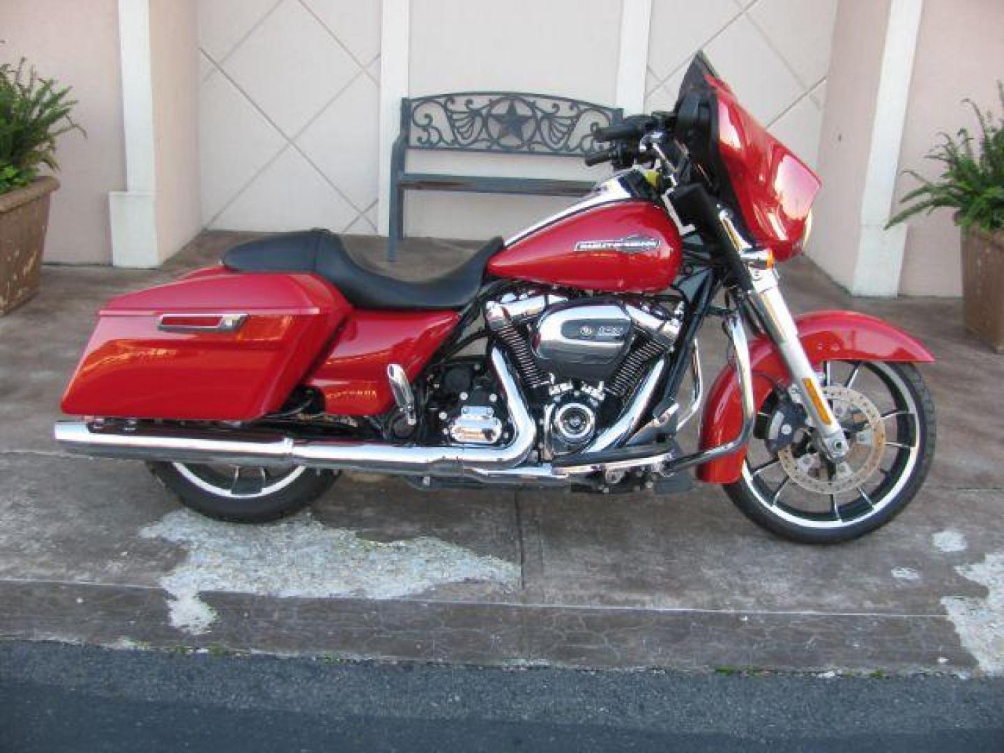 2023 Red Harley-Davidson FLHX Street Glide (1HD1KBC19PB) with an 1746CC engine, located at 2443 Albert Pike, Hot Springs, AR, 71913, (501) 623-6255, 34.492222, -93.109993 - Photo#0