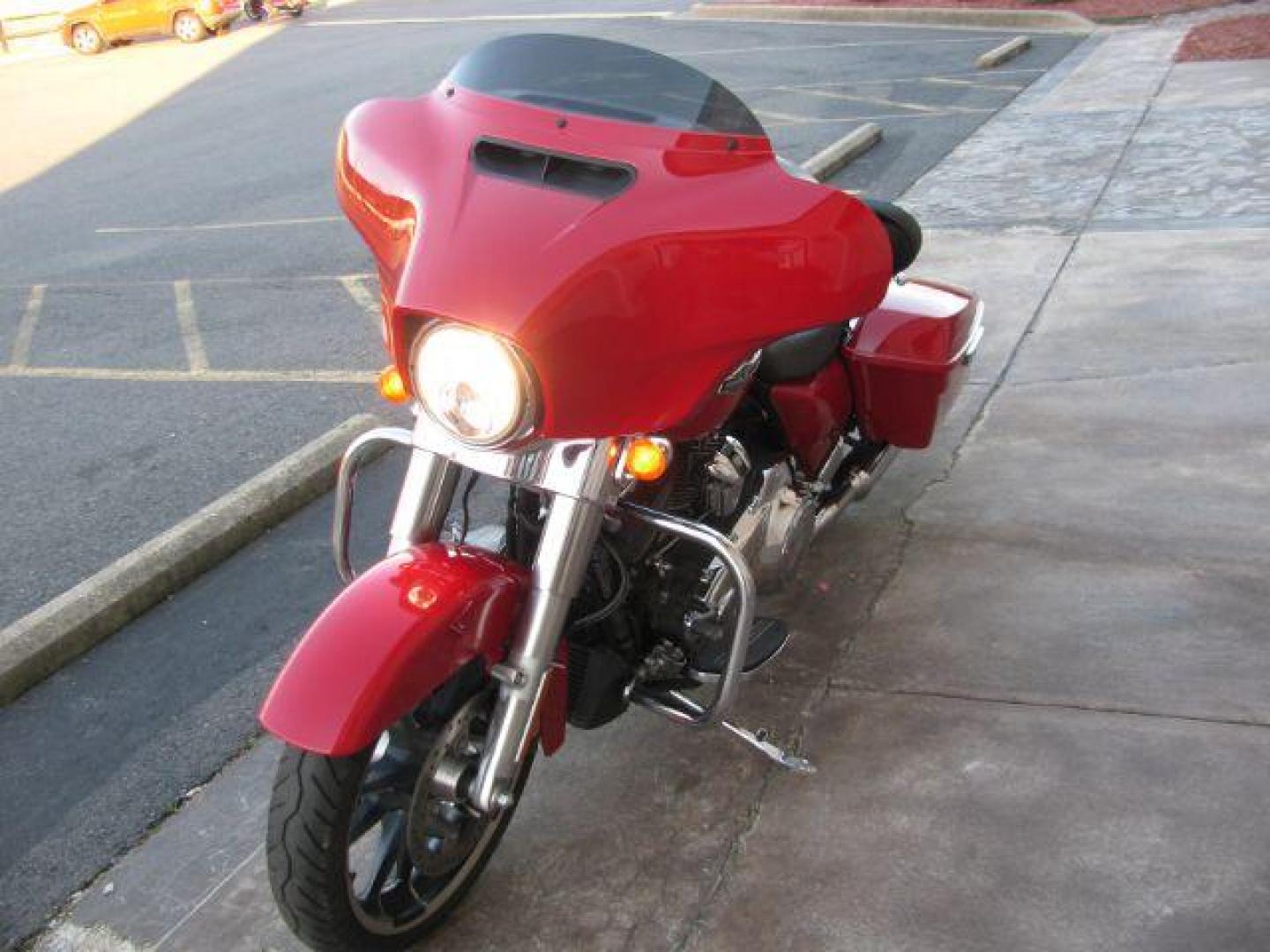 2023 Red Harley-Davidson FLHX Street Glide (1HD1KBC19PB) with an 1746CC engine, located at 2443 Albert Pike, Hot Springs, AR, 71913, (501) 623-6255, 34.492222, -93.109993 - Photo#4