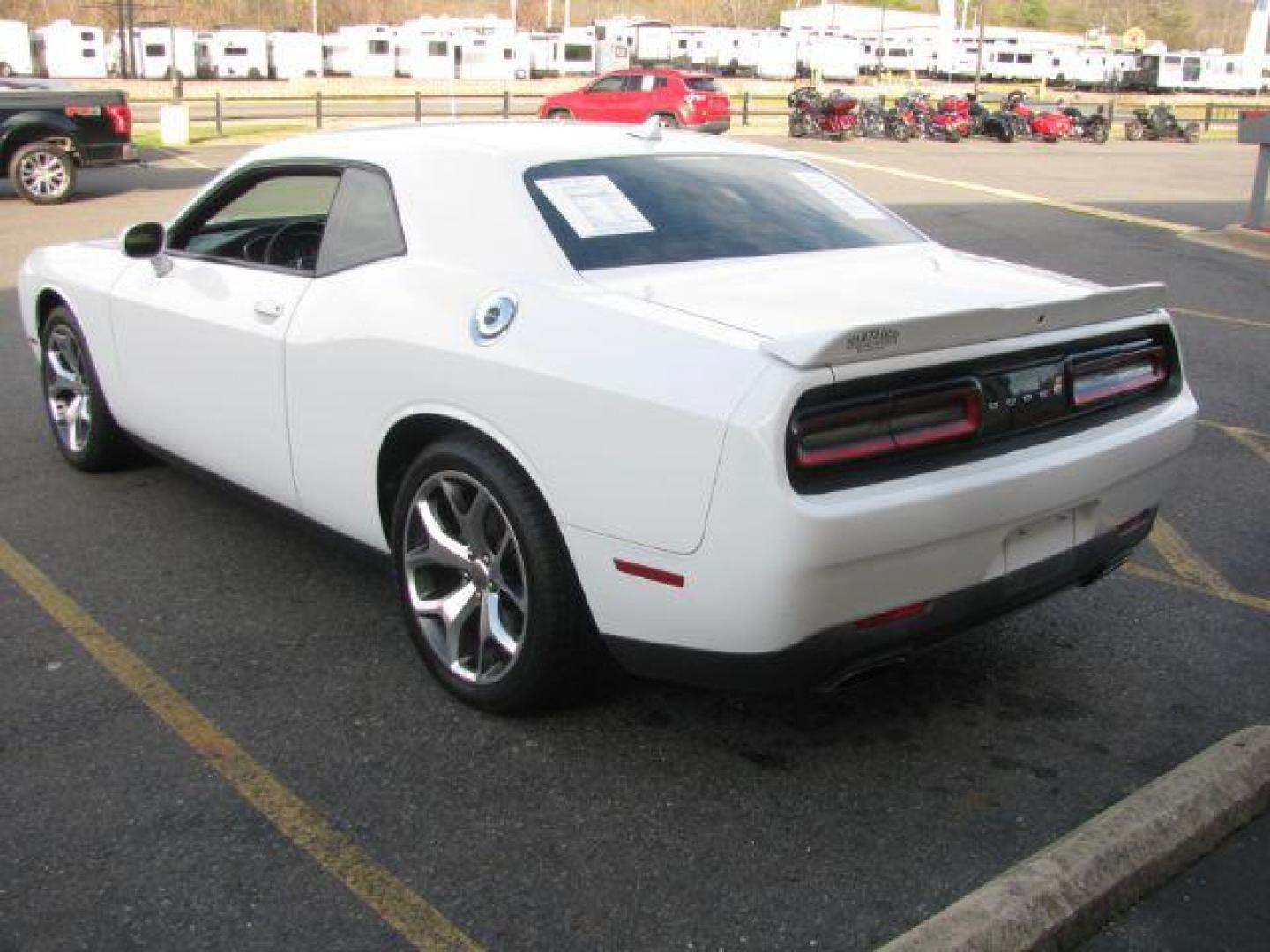 2015 White Dodge Challenger SXT Plus (2C3CDZBG3FH) with an 3.6L V6 DOHC 24V engine, 5-Speed Automatic transmission, located at 2443 Albert Pike, Hot Springs, AR, 71913, (501) 623-6255, 34.492222, -93.109993 - Photo#2