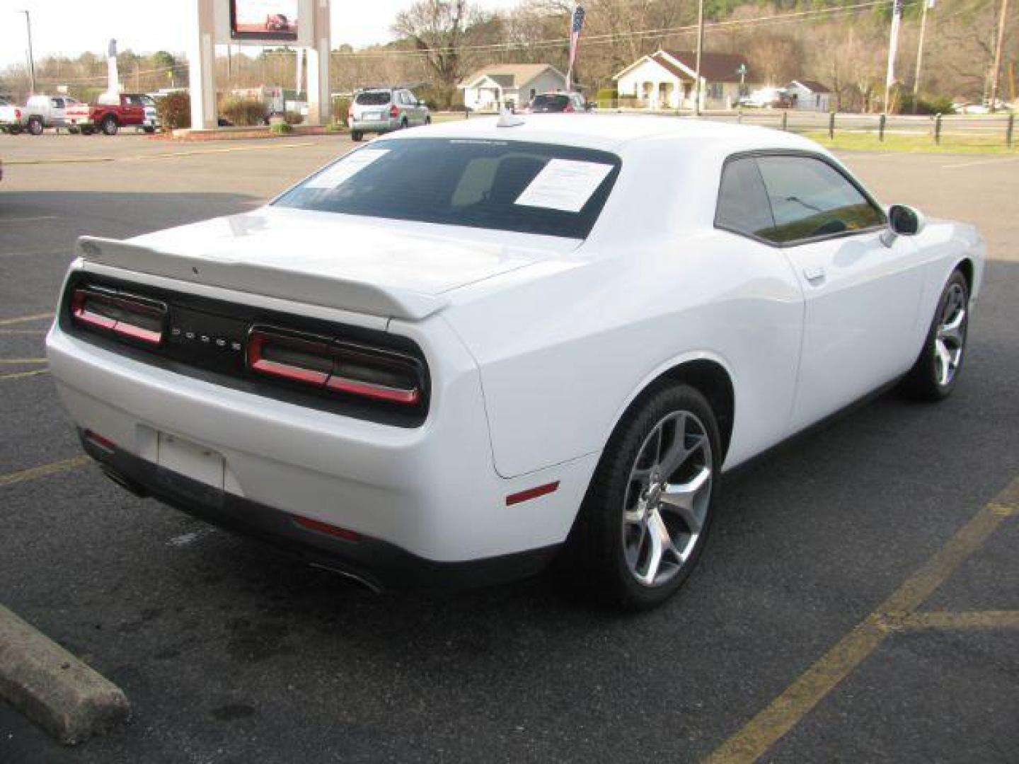 2015 White Dodge Challenger SXT Plus (2C3CDZBG3FH) with an 3.6L V6 DOHC 24V engine, 5-Speed Automatic transmission, located at 2443 Albert Pike, Hot Springs, AR, 71913, (501) 623-6255, 34.492222, -93.109993 - Photo#3