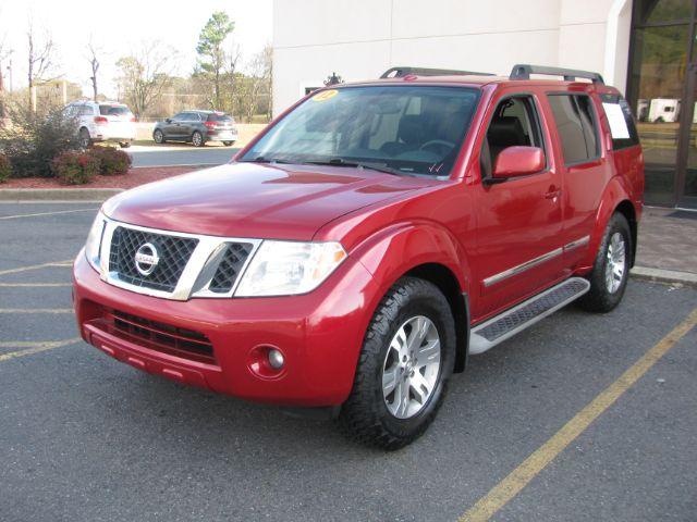 2012 Nissan Pathfinder Silver Edition 2WD