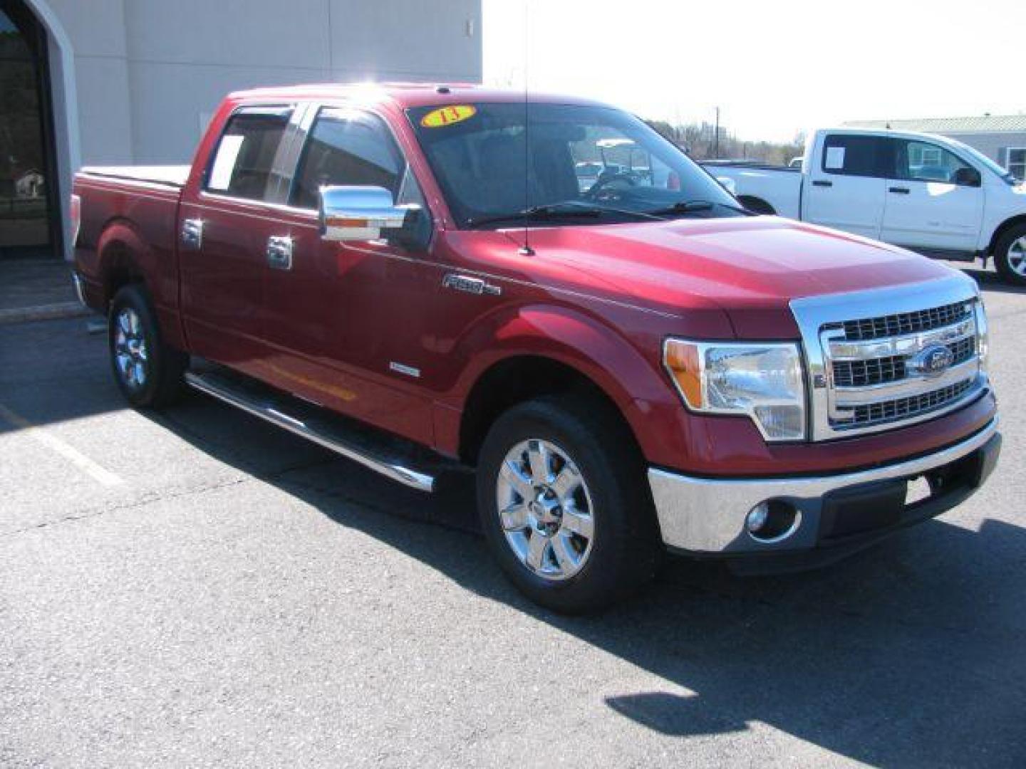 2013 Maroon Ford F-150 XLT SuperCrew 5.5-ft. Bed 2WD (1FTFW1CT9DK) with an 3.5L V6 TURBO engine, 6-Speed Automatic transmission, located at 2443 Albert Pike, Hot Springs, AR, 71913, (501) 623-6255, 34.492222, -93.109993 - Photo#5