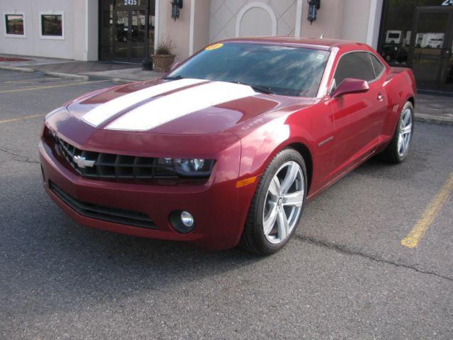 2011 Maroon Chevrolet Camaro LT1 Coupe (2G1FB1ED6B9) with an 3.6L V6 DOHC 24V engine, 6-Speed Automatic transmission, located at 2443 Albert Pike, Hot Springs, AR, 71913, (501) 623-6255, 34.492222, -93.109993 - Photo#0