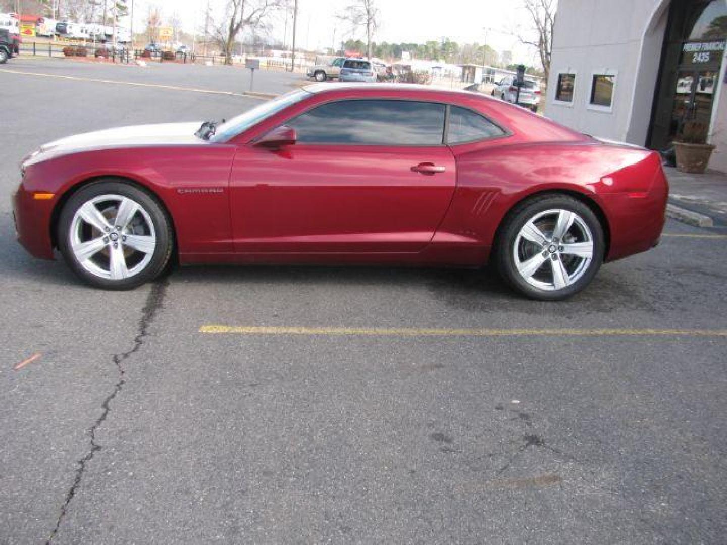 2011 Maroon Chevrolet Camaro LT1 Coupe (2G1FB1ED6B9) with an 3.6L V6 DOHC 24V engine, 6-Speed Automatic transmission, located at 2443 Albert Pike, Hot Springs, AR, 71913, (501) 623-6255, 34.492222, -93.109993 - Photo#1