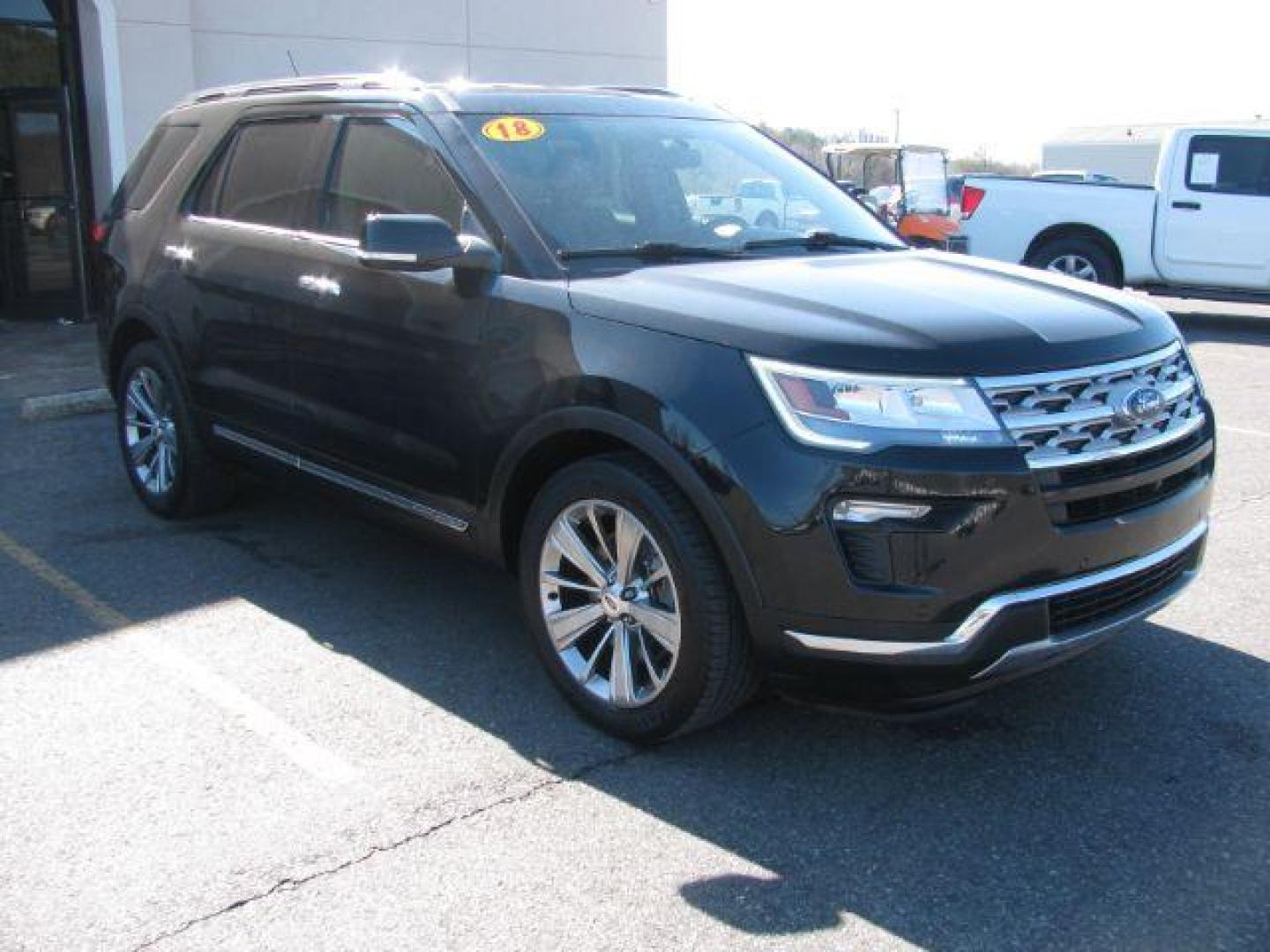 2018 Black Ford Explorer Limited FWD (1FM5K7F84JG) with an 3.5L V6 DOHC 24V engine, 6-Speed Automatic transmission, located at 2443 Albert Pike, Hot Springs, AR, 71913, (501) 623-6255, 34.492222, -93.109993 - Photo#5