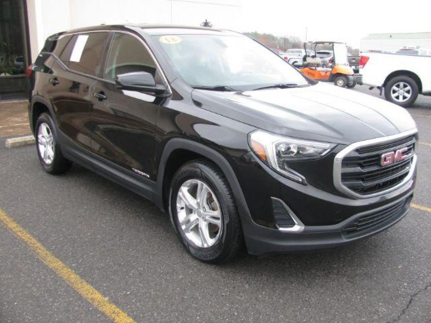 2018 Black GMC Terrain SLE (3GKALMEV3JL) with an 1.5L engine, Auto transmission, located at 2443 Albert Pike, Hot Springs, AR, 71913, (501) 623-6255, 34.492222, -93.109993 - Photo#5