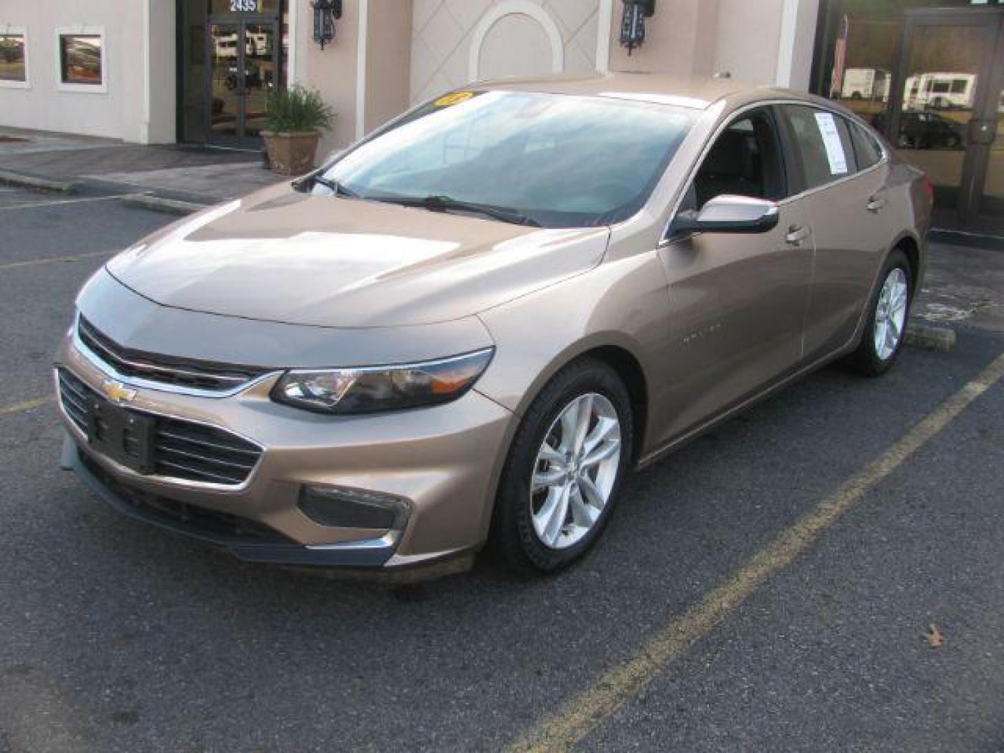 2018 Brown Chevrolet Malibu LT (1G1ZD5ST4JF) with an 1.5L L4 DOHC 16V engine, 6-Speed Automatic transmission, located at 2443 Albert Pike, Hot Springs, AR, 71913, (501) 623-6255, 34.492222, -93.109993 - Photo#0