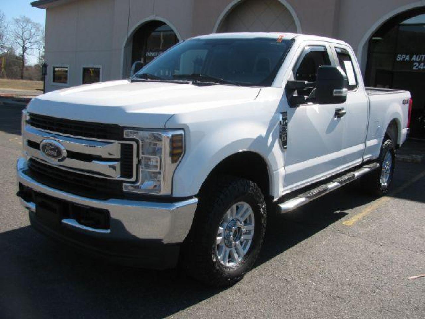 2019 White Ford F-250 XL (1FT7X2B62KE) with an 6.2 engine, Automatic transmission, located at 2443 Albert Pike, Hot Springs, AR, 71913, (501) 623-6255, 34.492222, -93.109993 - Photo#0